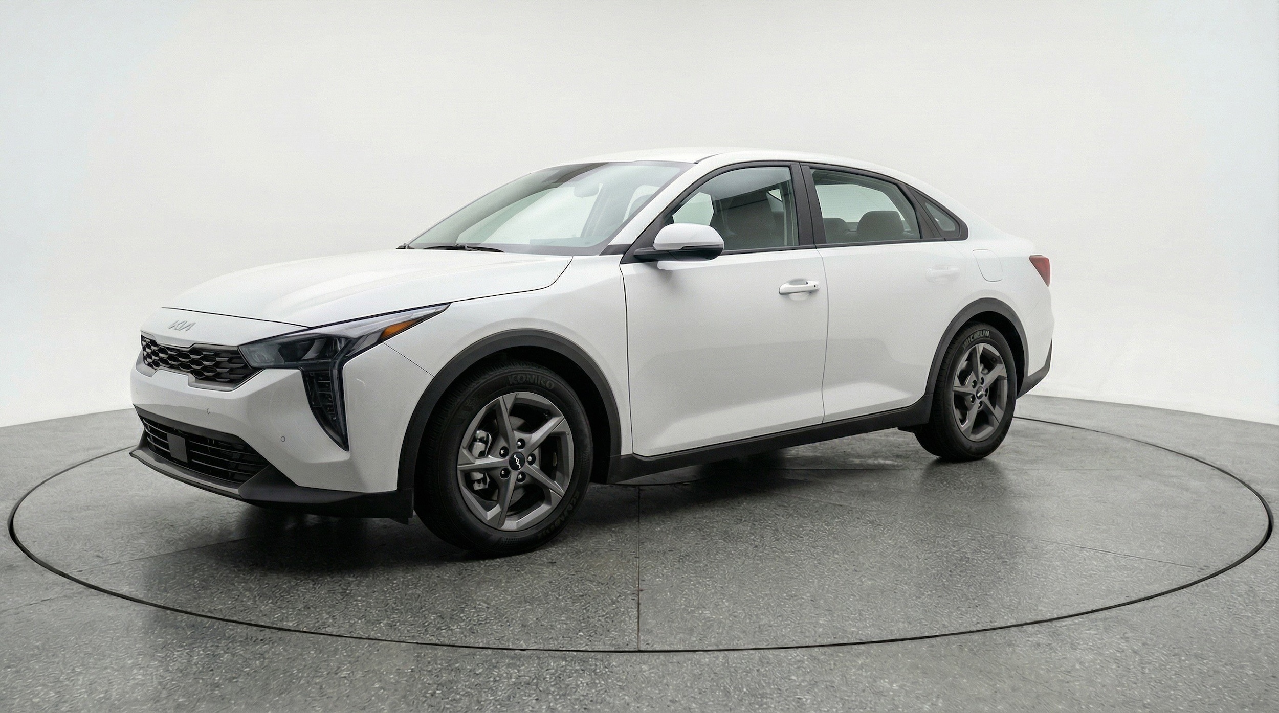 Thumbnail: 2025 Kia K4 - 3