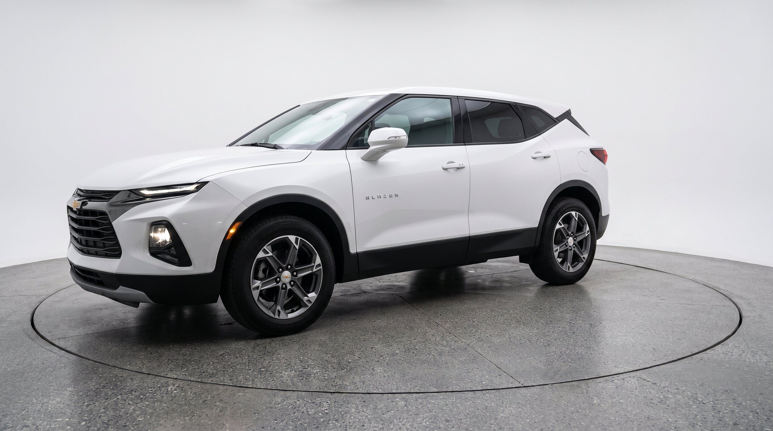 Thumbnail: 2026 Chevrolet Blazer - 3