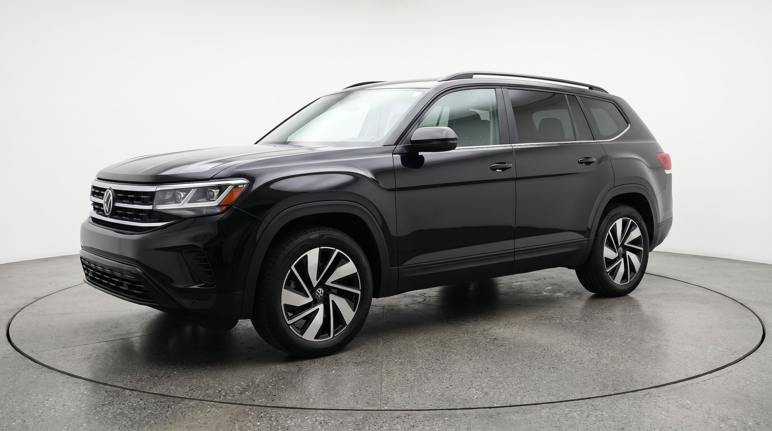 Thumbnail: 2026 Volkswagen Atlas - 3