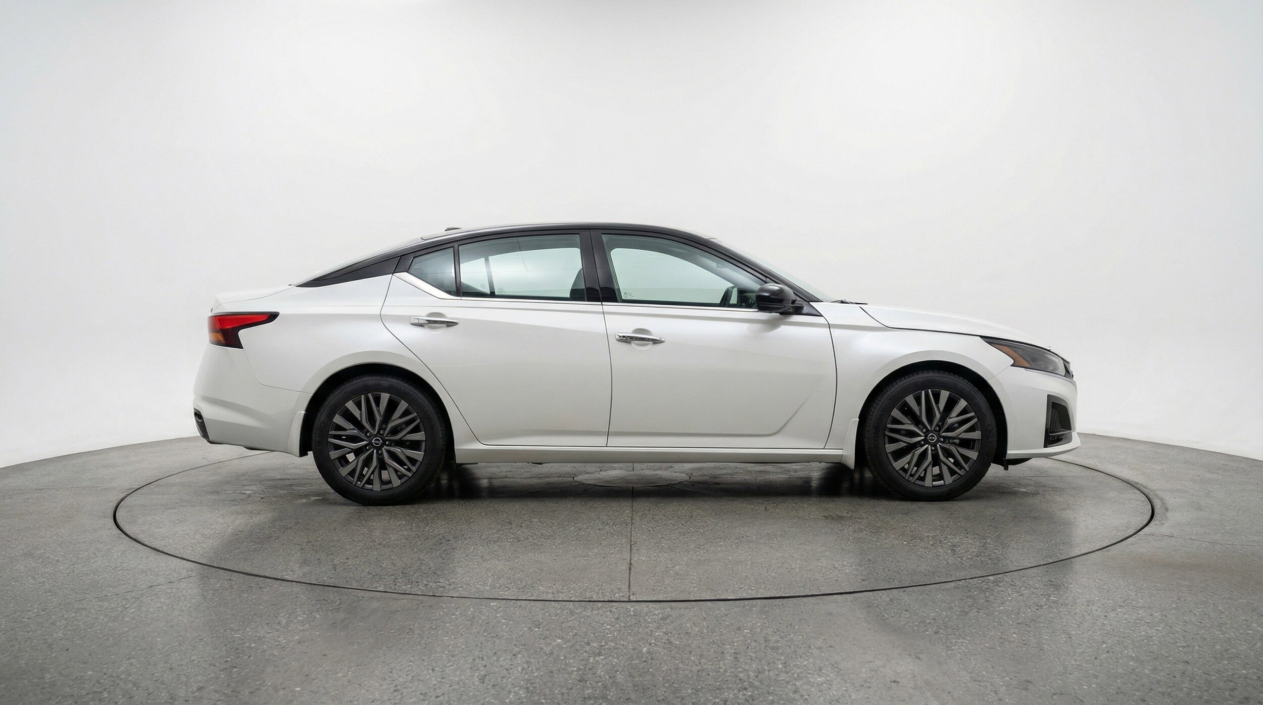 Thumbnail: 2025 Nissan Altima - 11