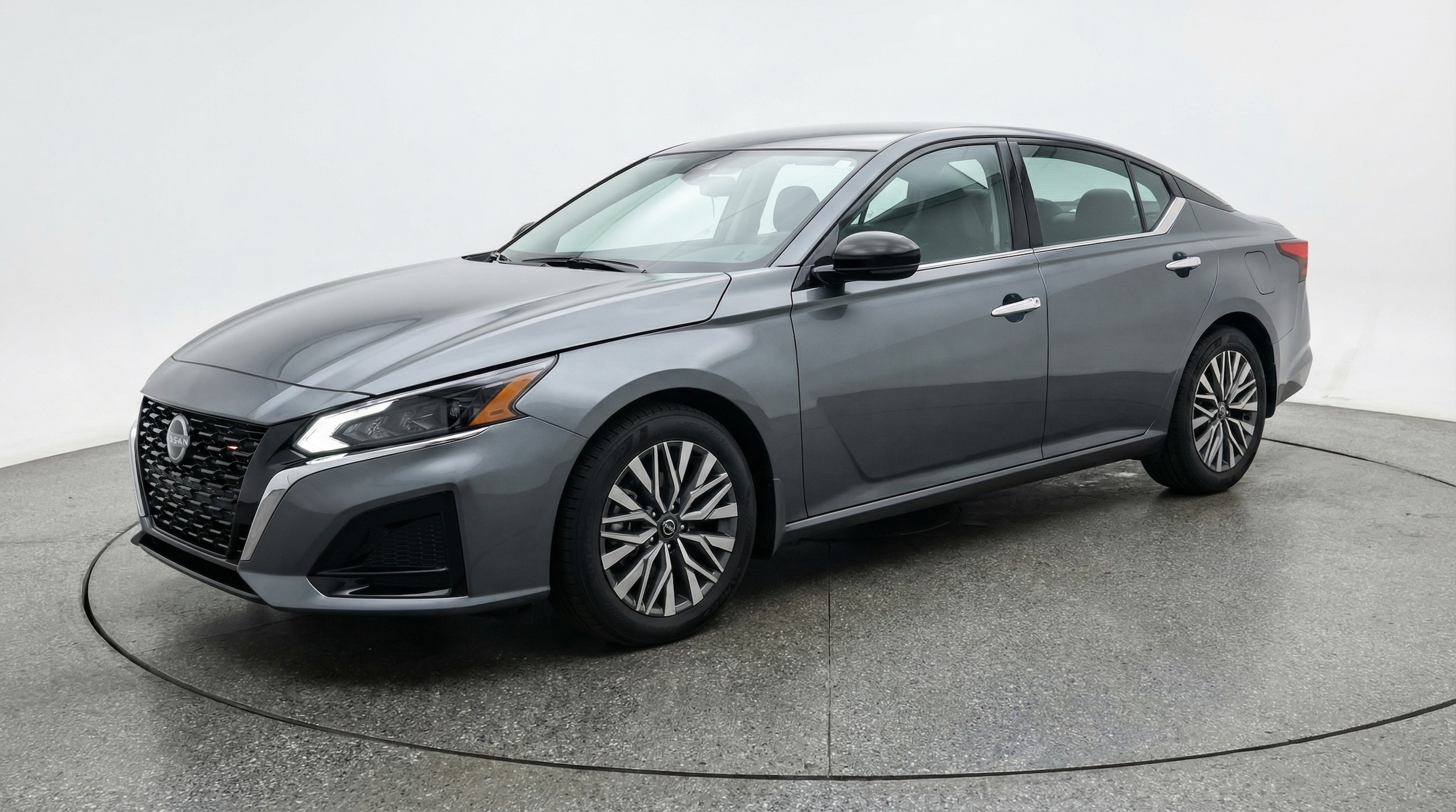 Thumbnail: 2025 Nissan Altima - 3