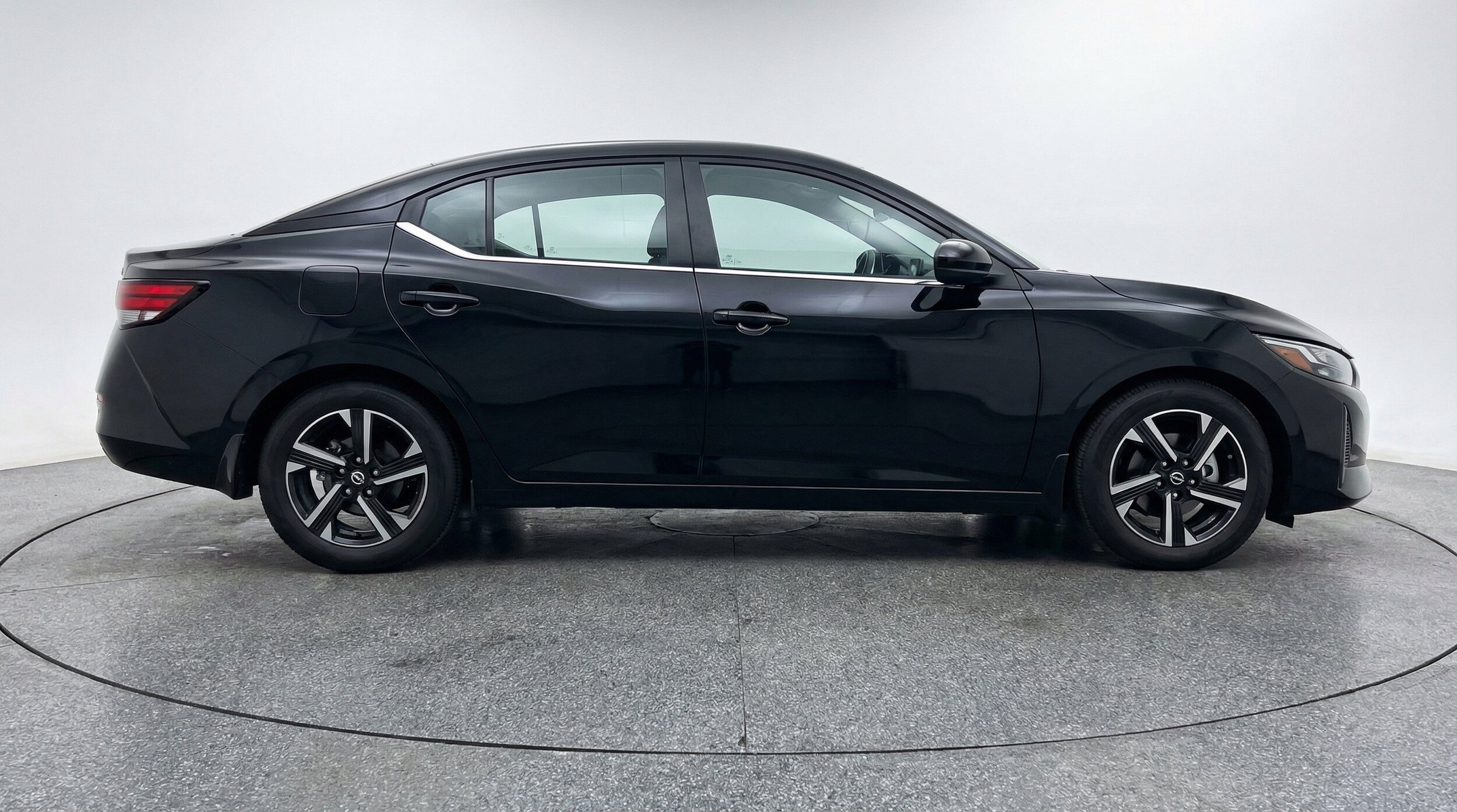 Thumbnail: 2025 Nissan Sentra - 11
