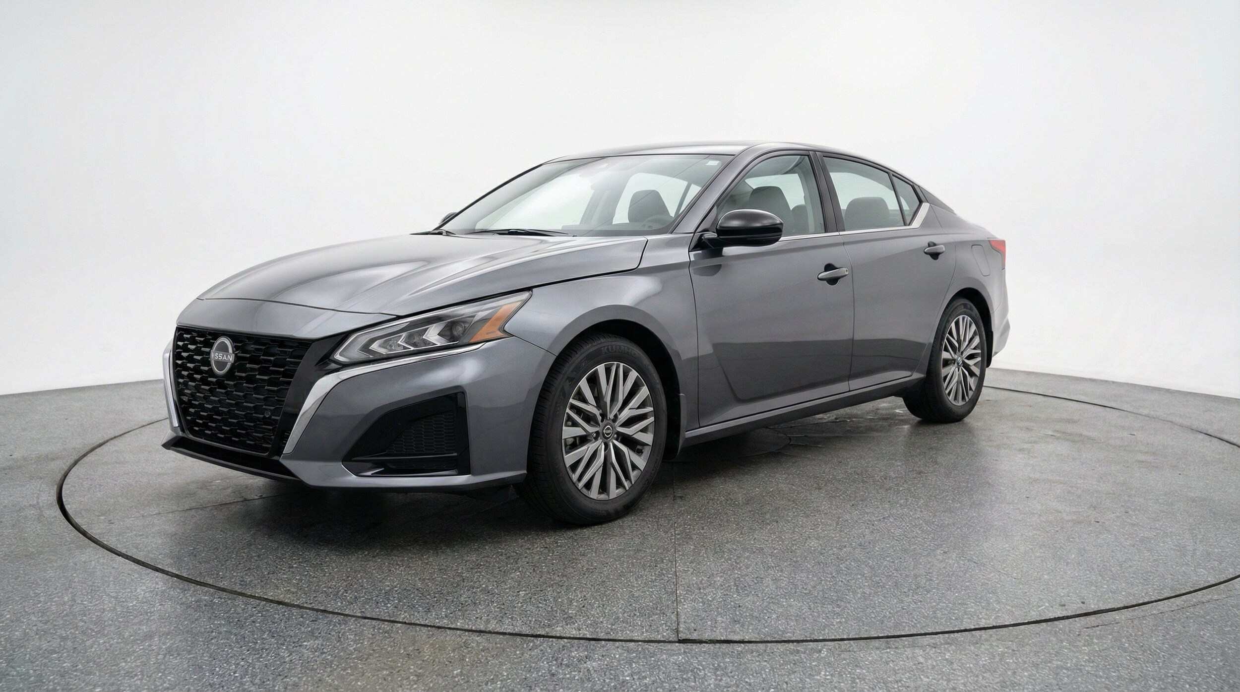 Thumbnail: 2025 Nissan Altima - 3