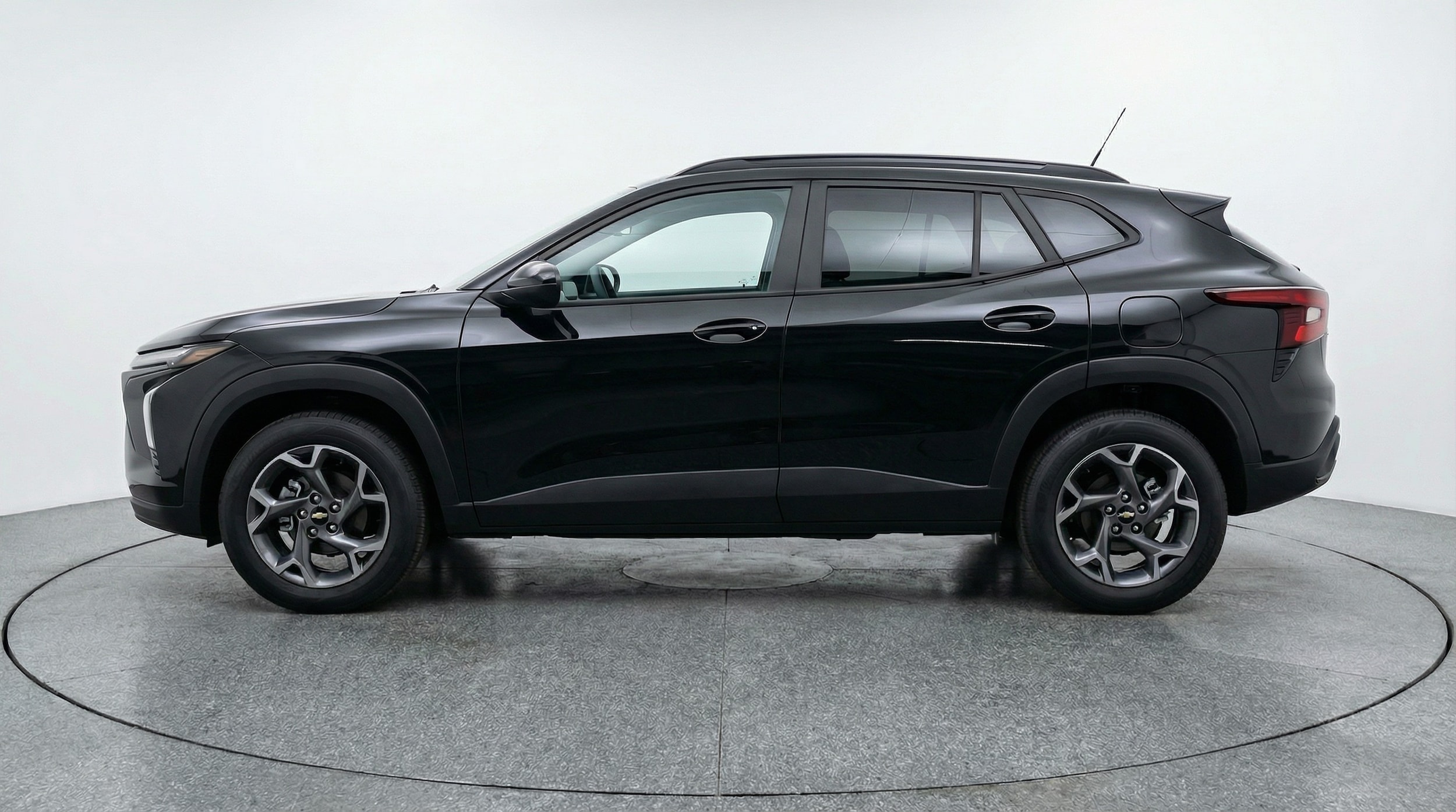 Thumbnail: 2025 Chevrolet Trax - 4