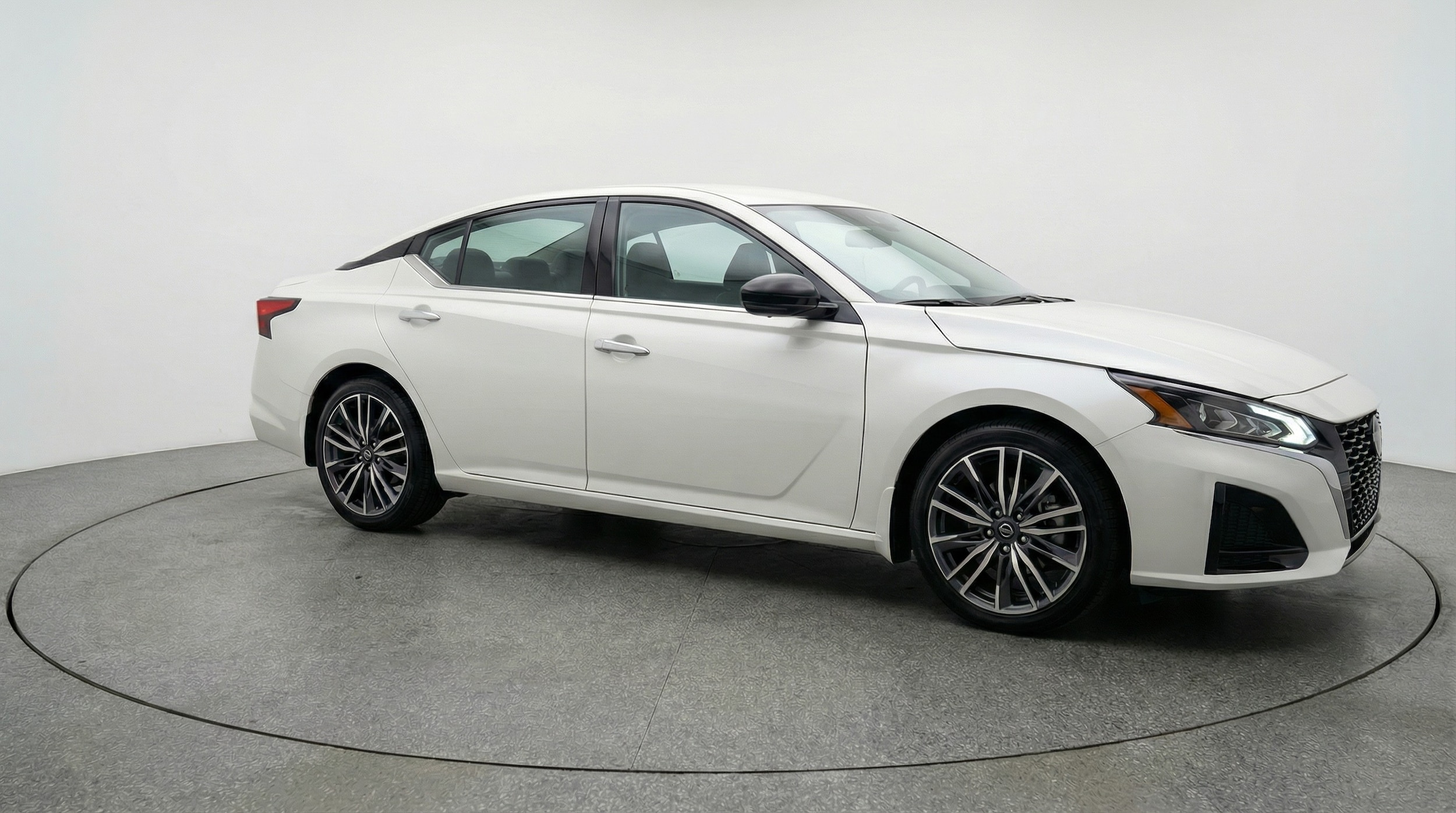 Thumbnail: 2025 Nissan Altima - 1