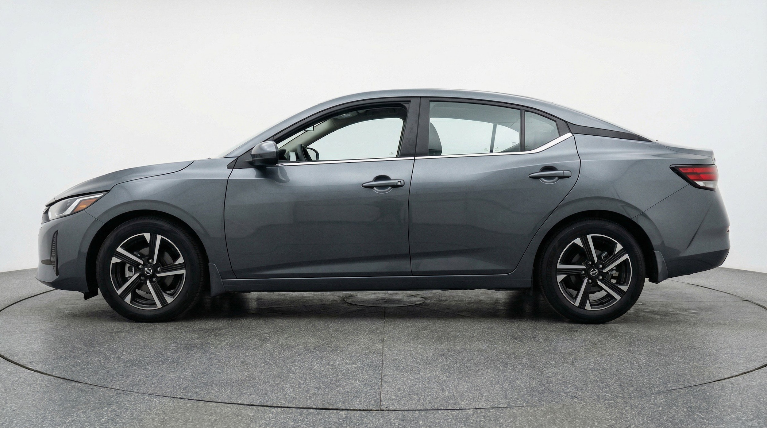 Thumbnail: 2025 Nissan Sentra - 5