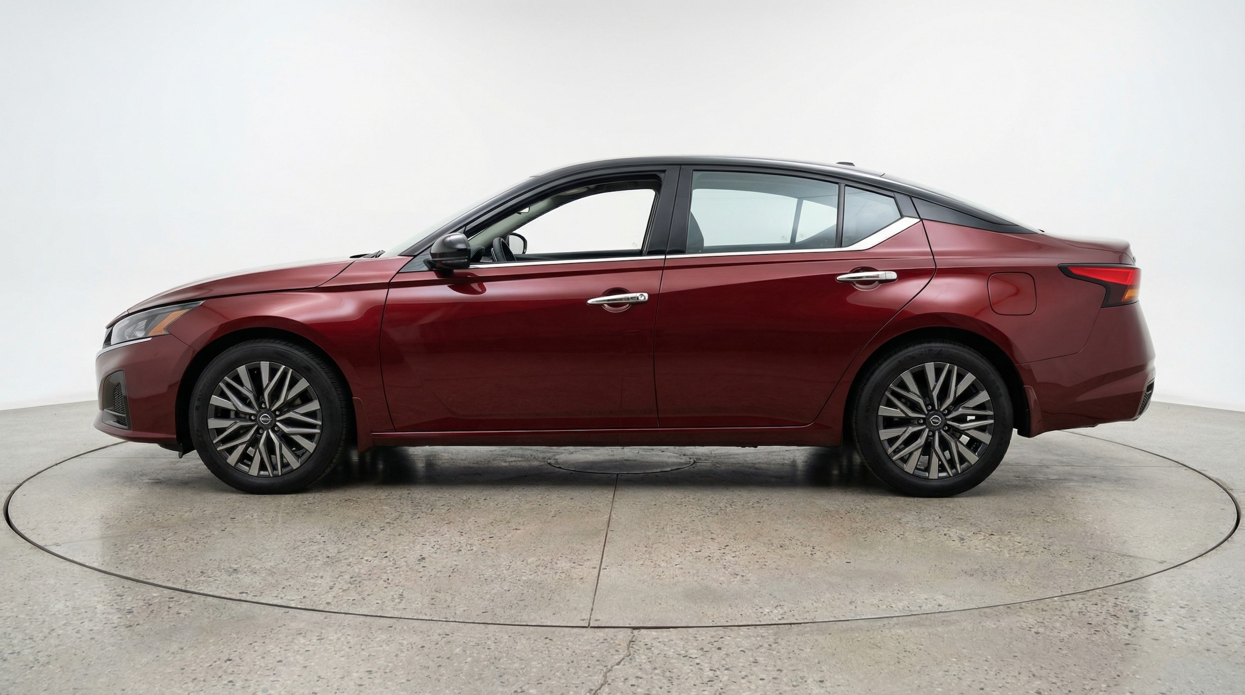 Thumbnail: 2025 Nissan Altima - 4