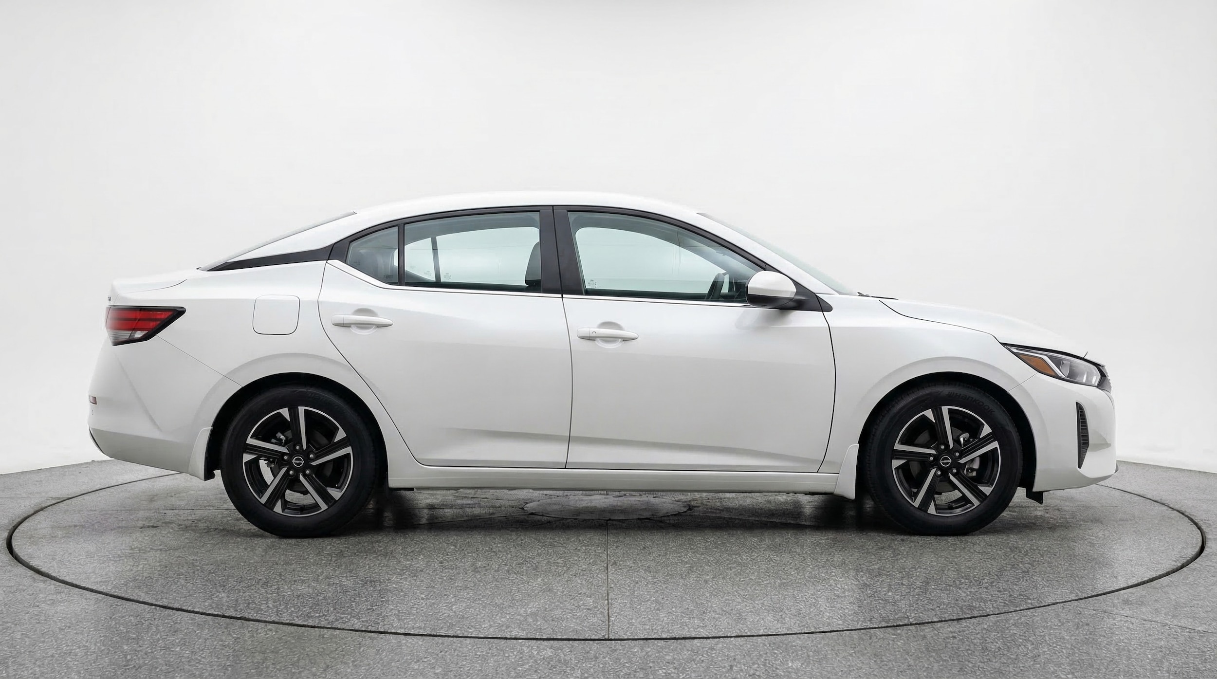 Thumbnail: 2025 Nissan Sentra - 8