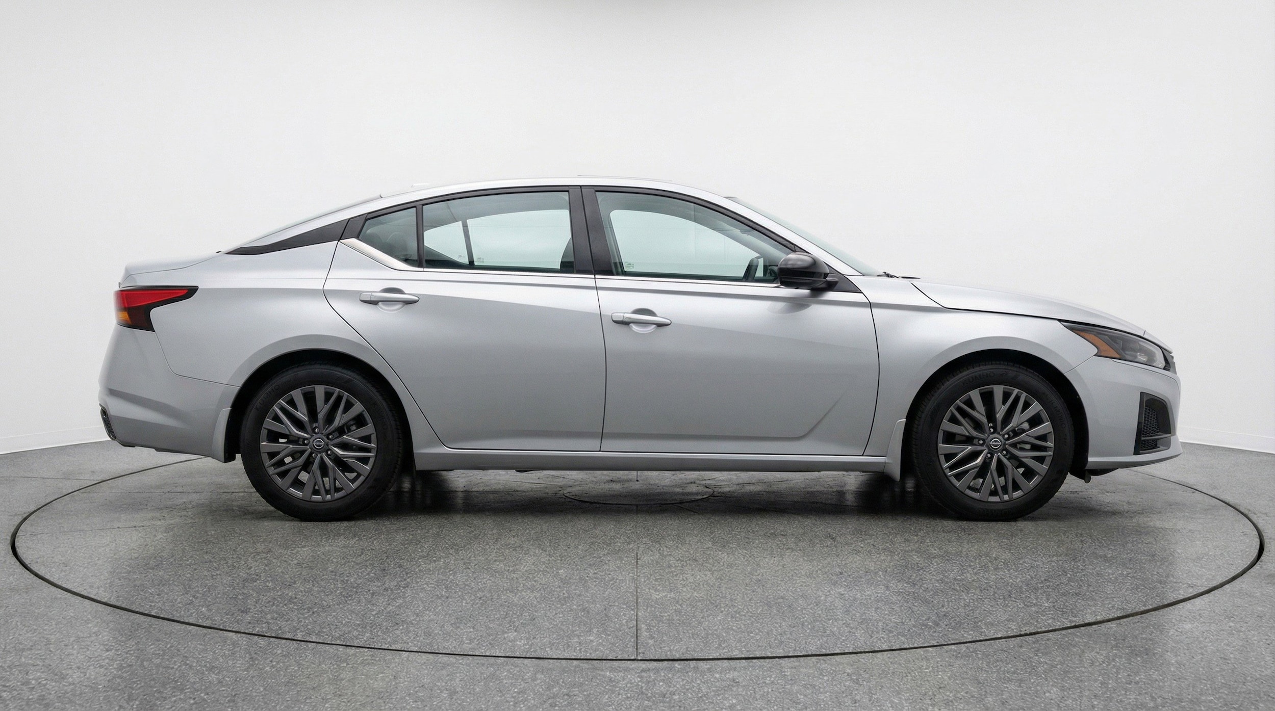 Thumbnail: 2025 Nissan Altima - 11