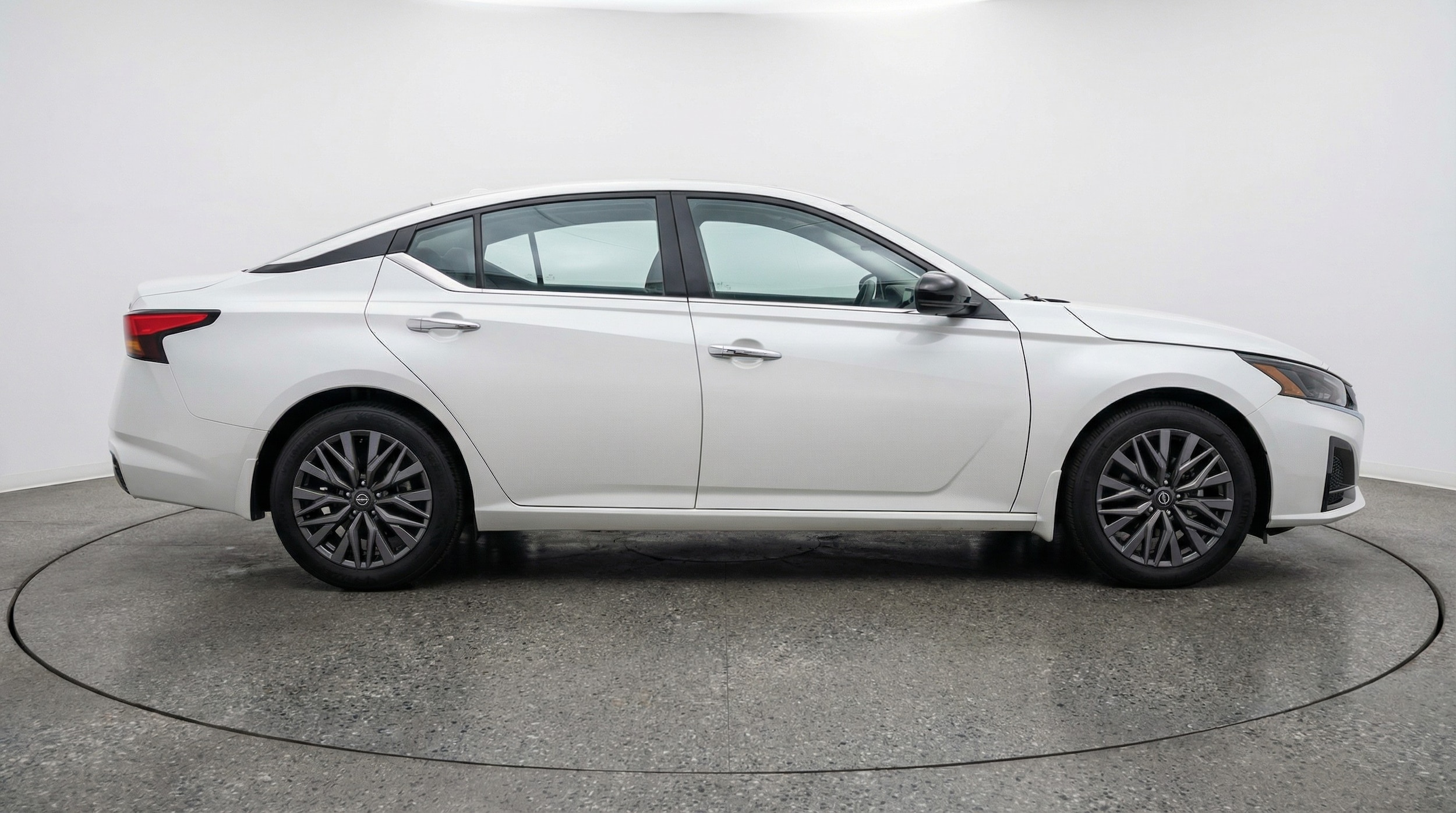 Thumbnail: 2025 Nissan Altima - 8