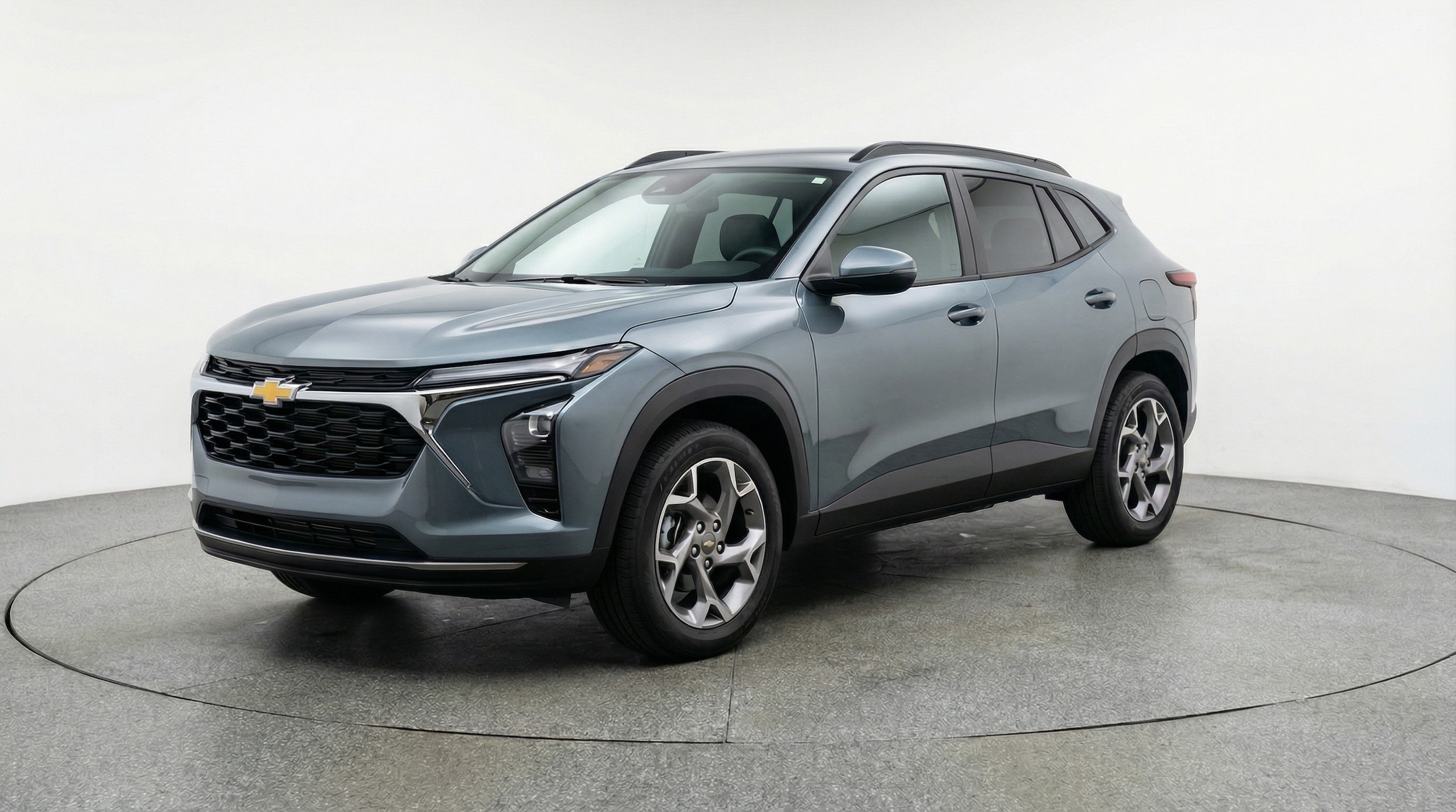 Thumbnail: 2025 Chevrolet Trax - 3