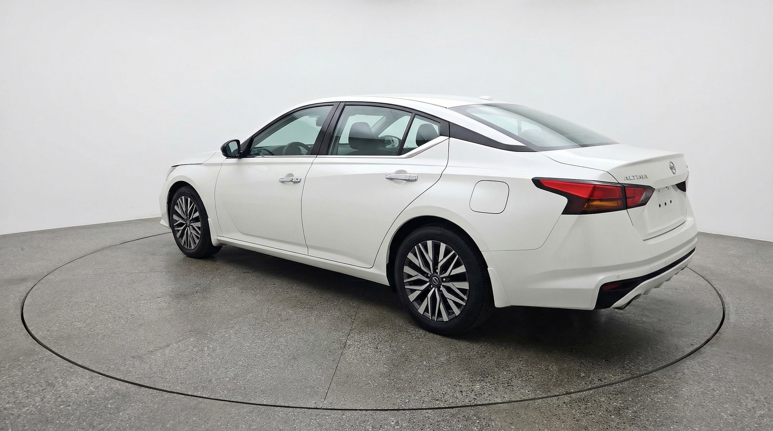 Thumbnail: 2025 Nissan Altima - 6