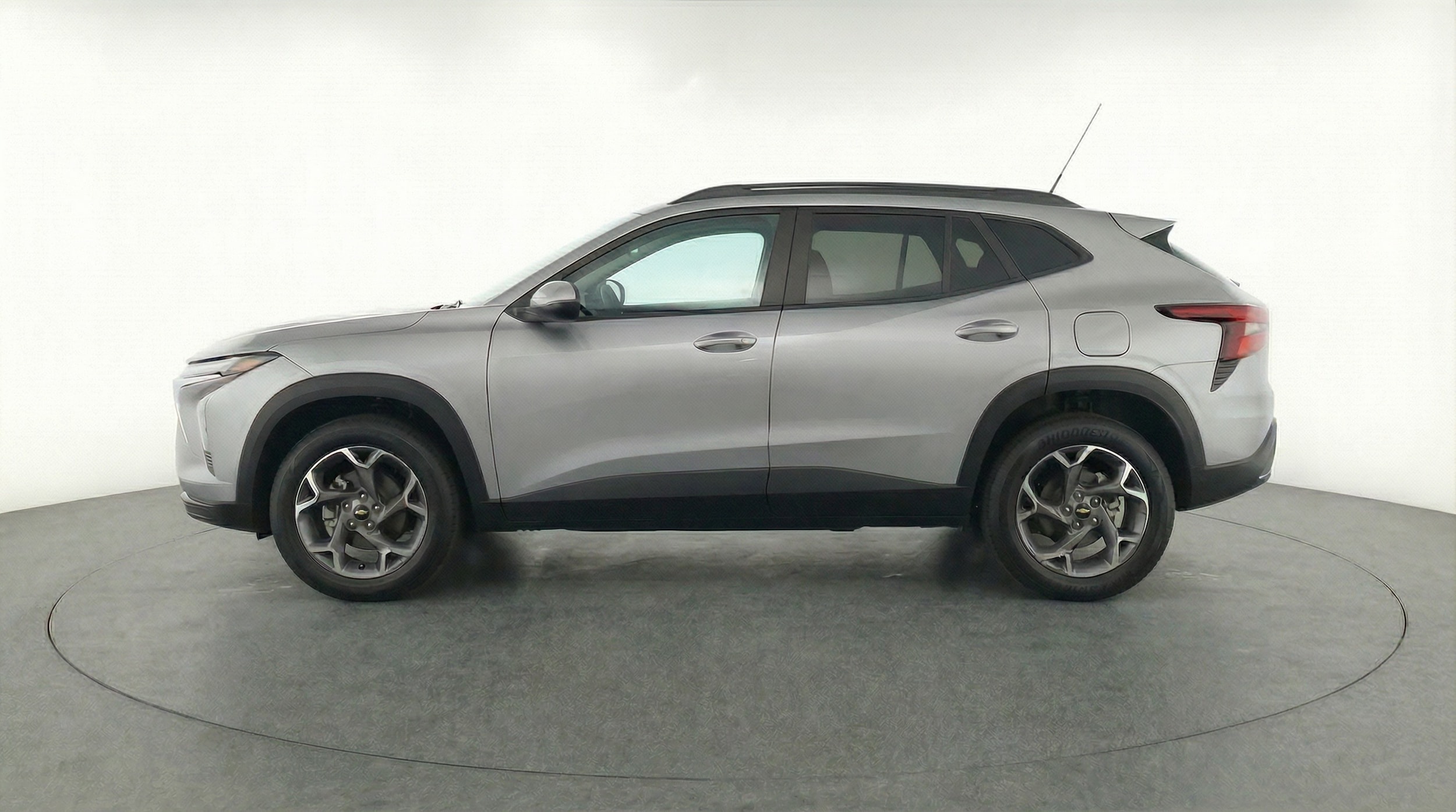 Thumbnail: 2025 Chevrolet Trax - 4