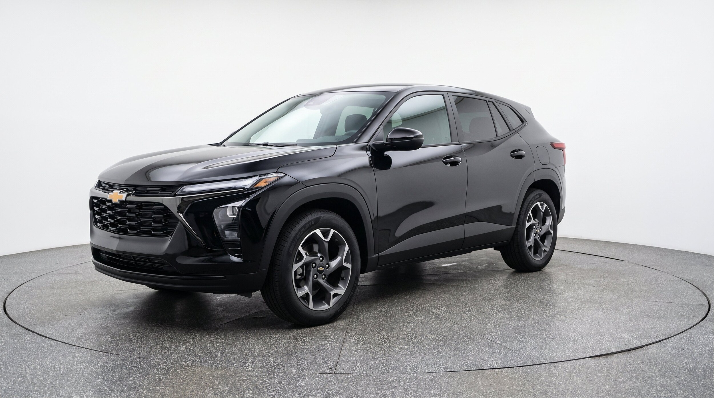Thumbnail: 2025 Chevrolet Trax - 3