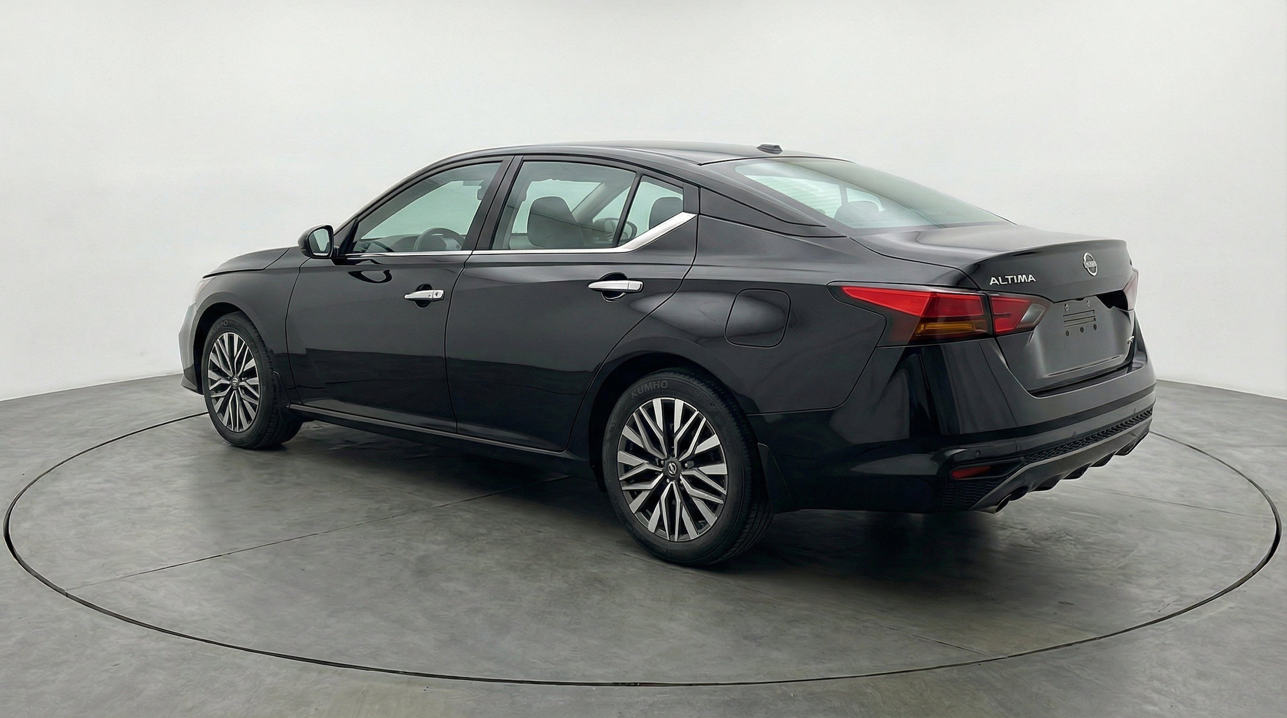 Thumbnail: 2025 Nissan Altima - 6
