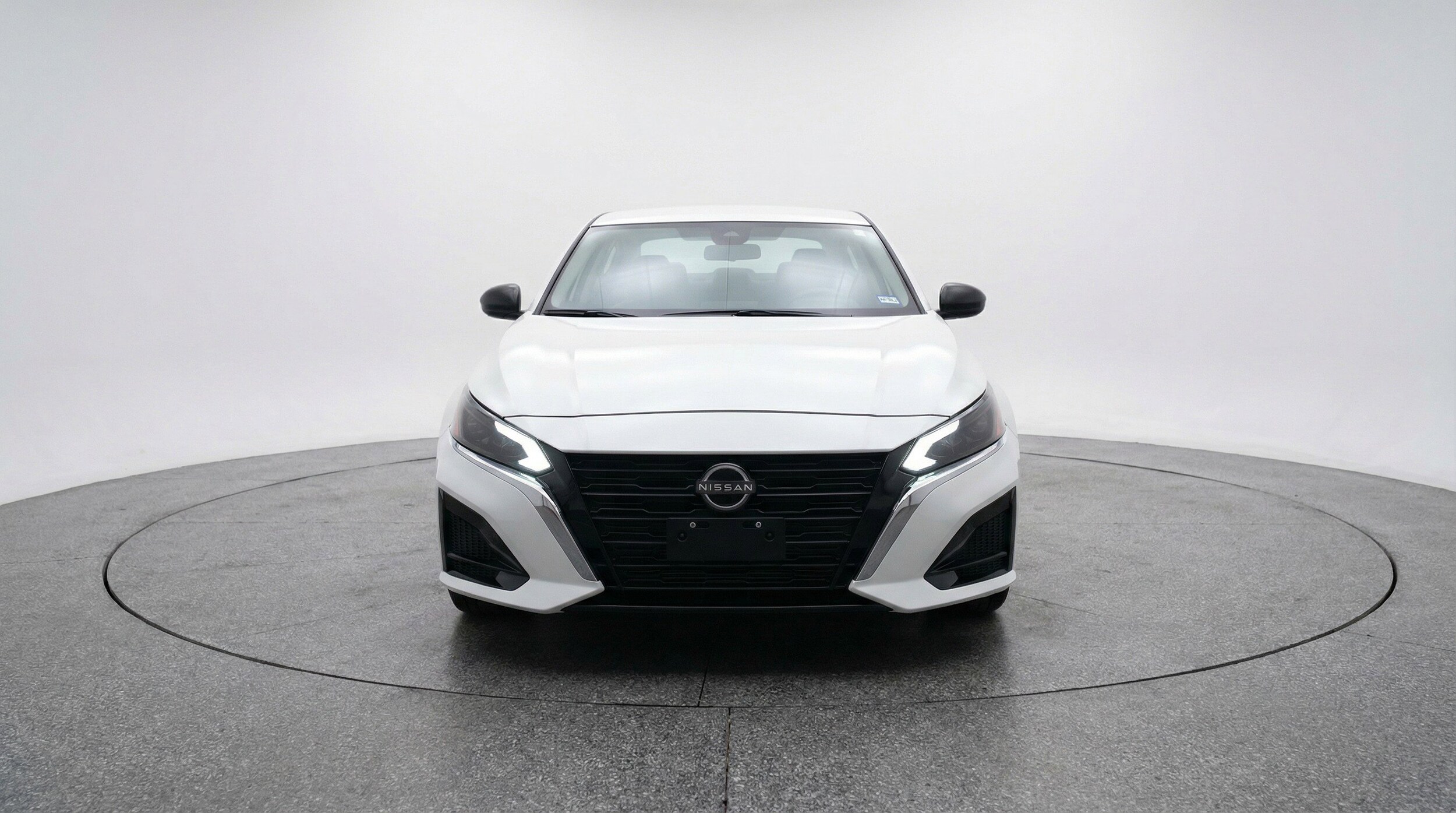 Thumbnail: 2025 Nissan Altima - 2