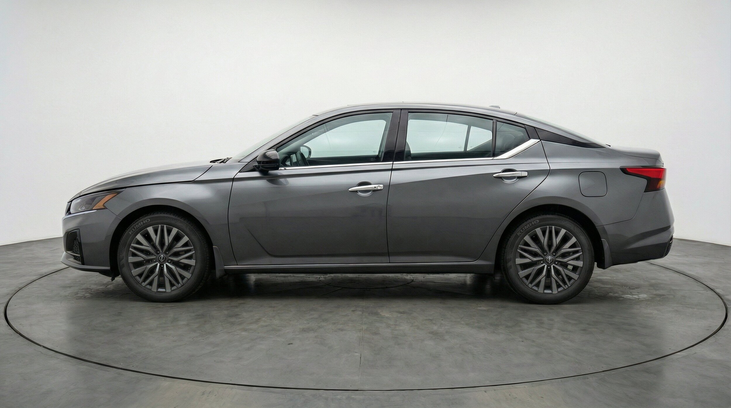 Thumbnail: 2025 Nissan Altima - 5