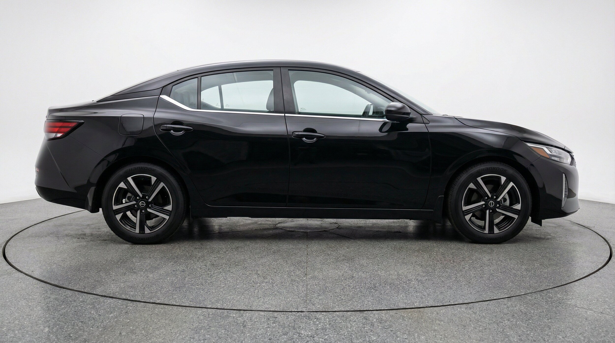 Thumbnail: 2025 Nissan Sentra - 11