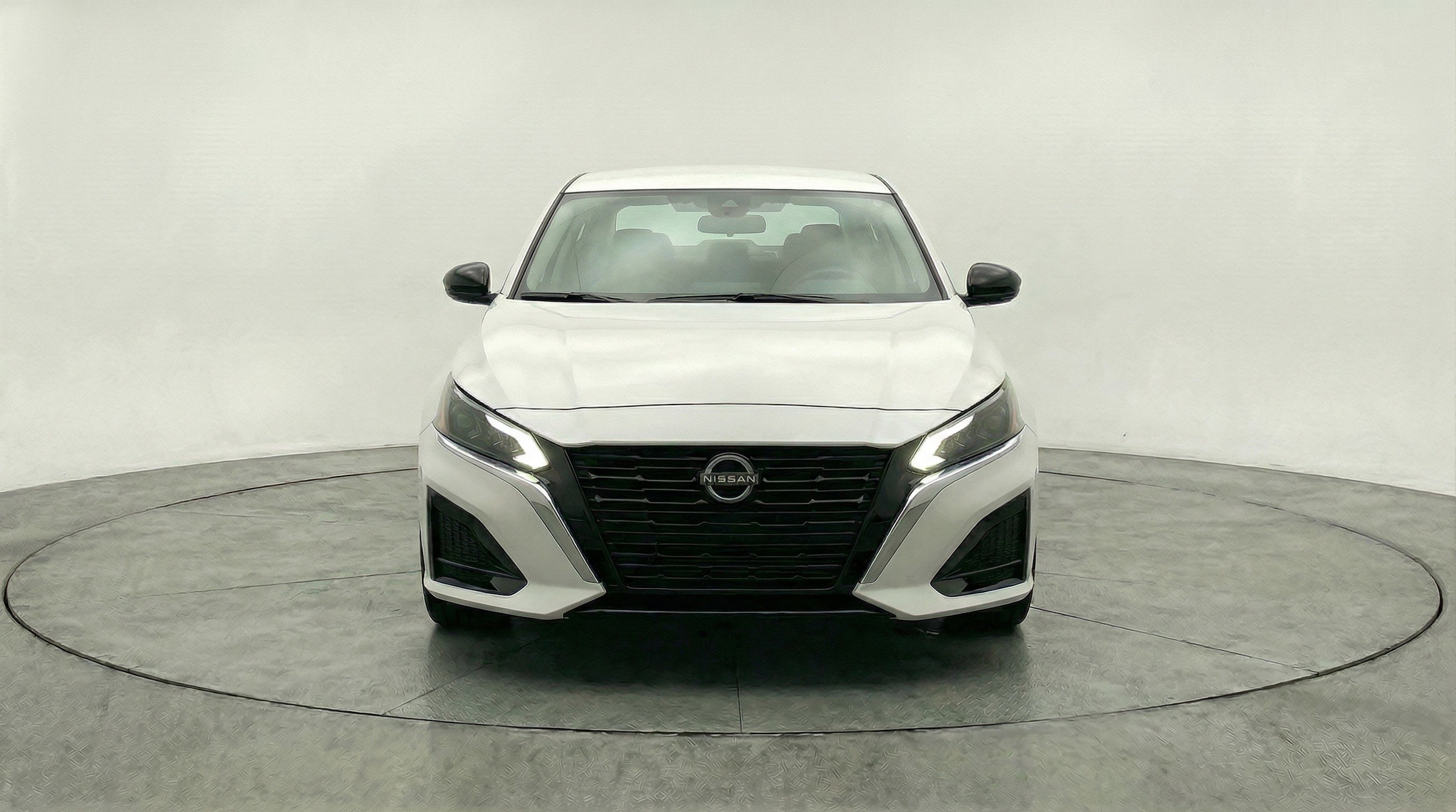 Thumbnail: 2025 Nissan Altima - 2