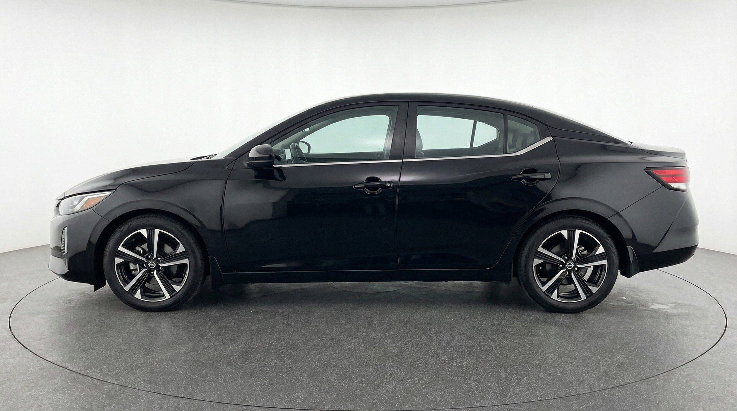 Thumbnail: 2025 Nissan Sentra - 5