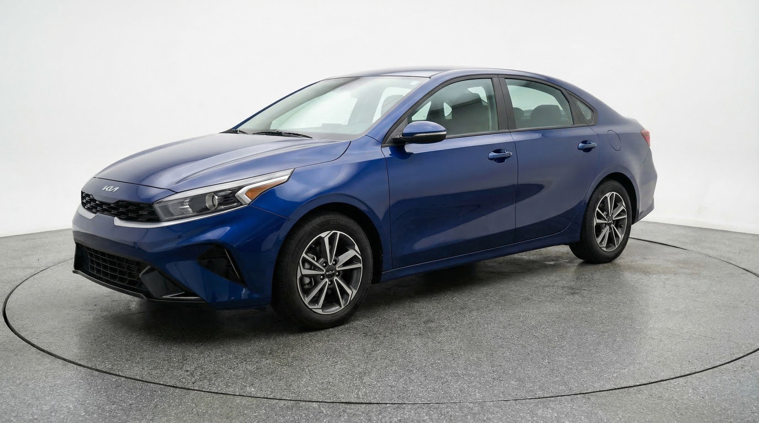 Thumbnail: 2024 Kia Forte - 3