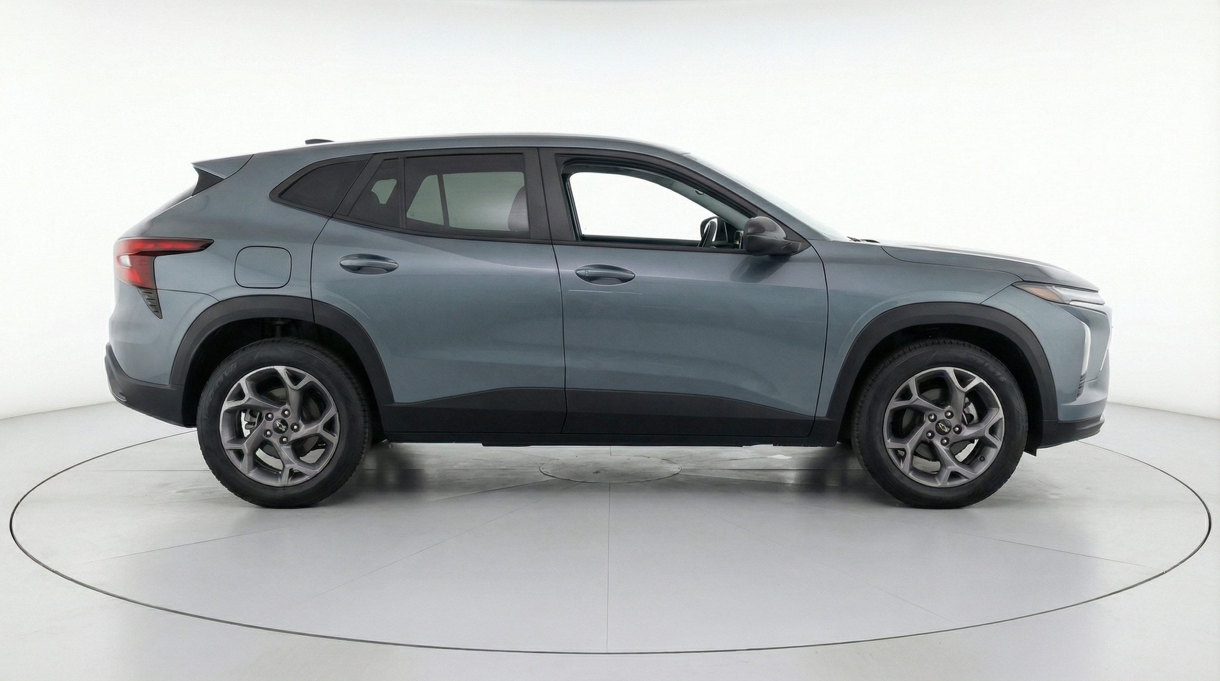 Thumbnail: 2025 Chevrolet Trax - 8
