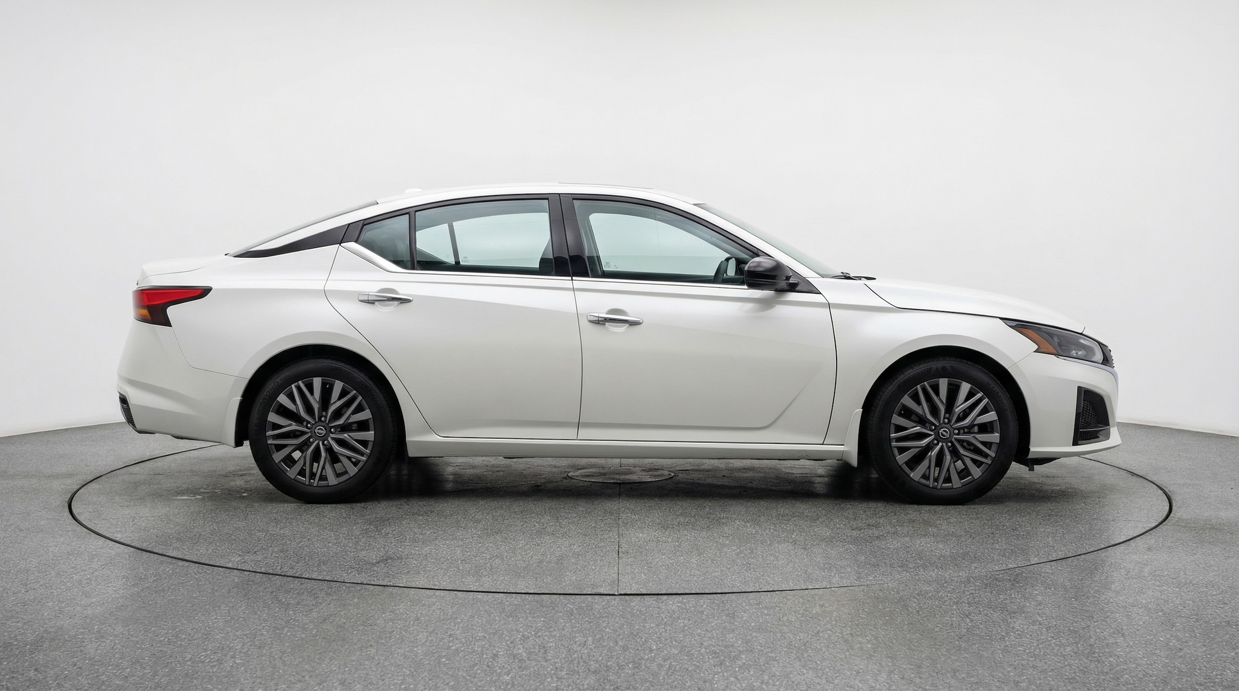 Thumbnail: 2025 Nissan Altima - 8