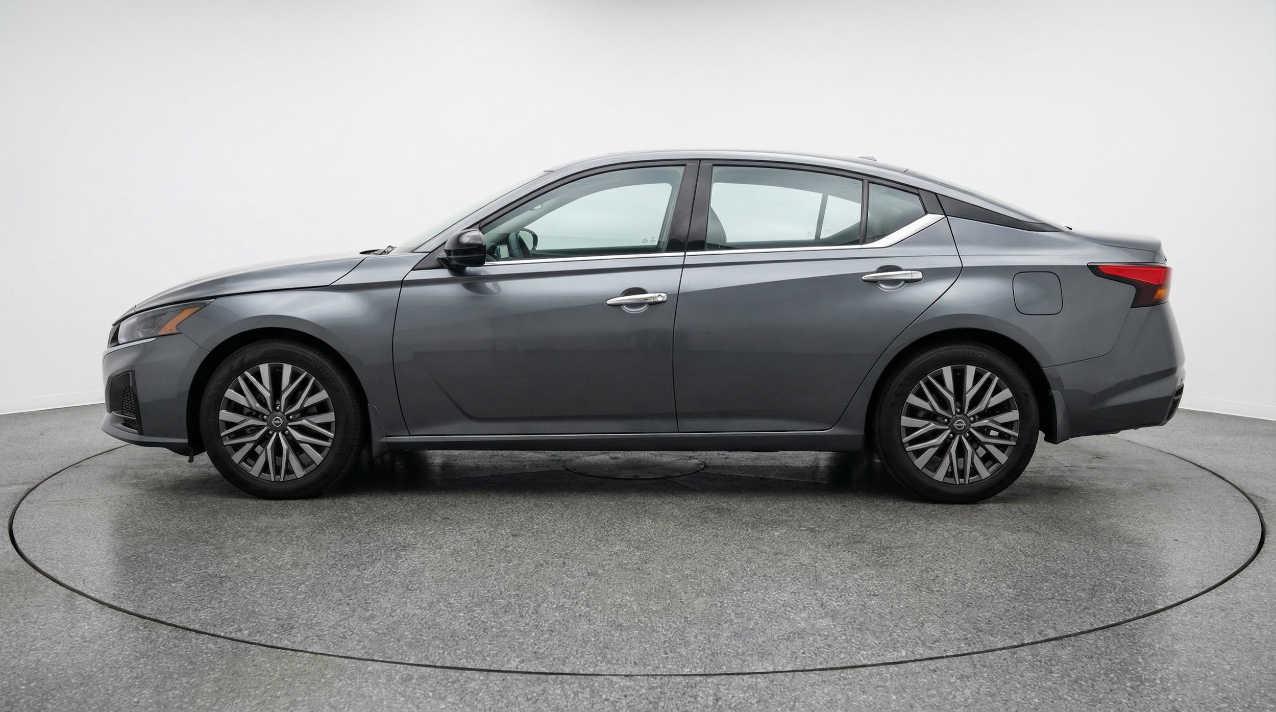 Thumbnail: 2025 Nissan Altima - 4