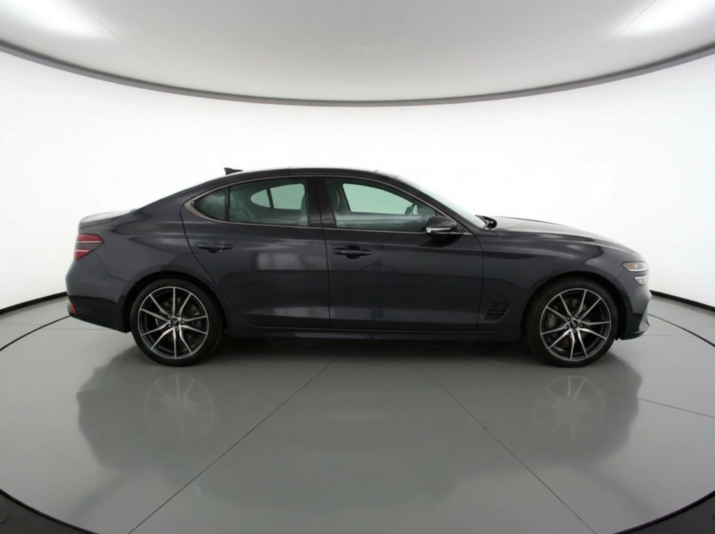 Thumbnail: 2025 Genesis G70 - 8