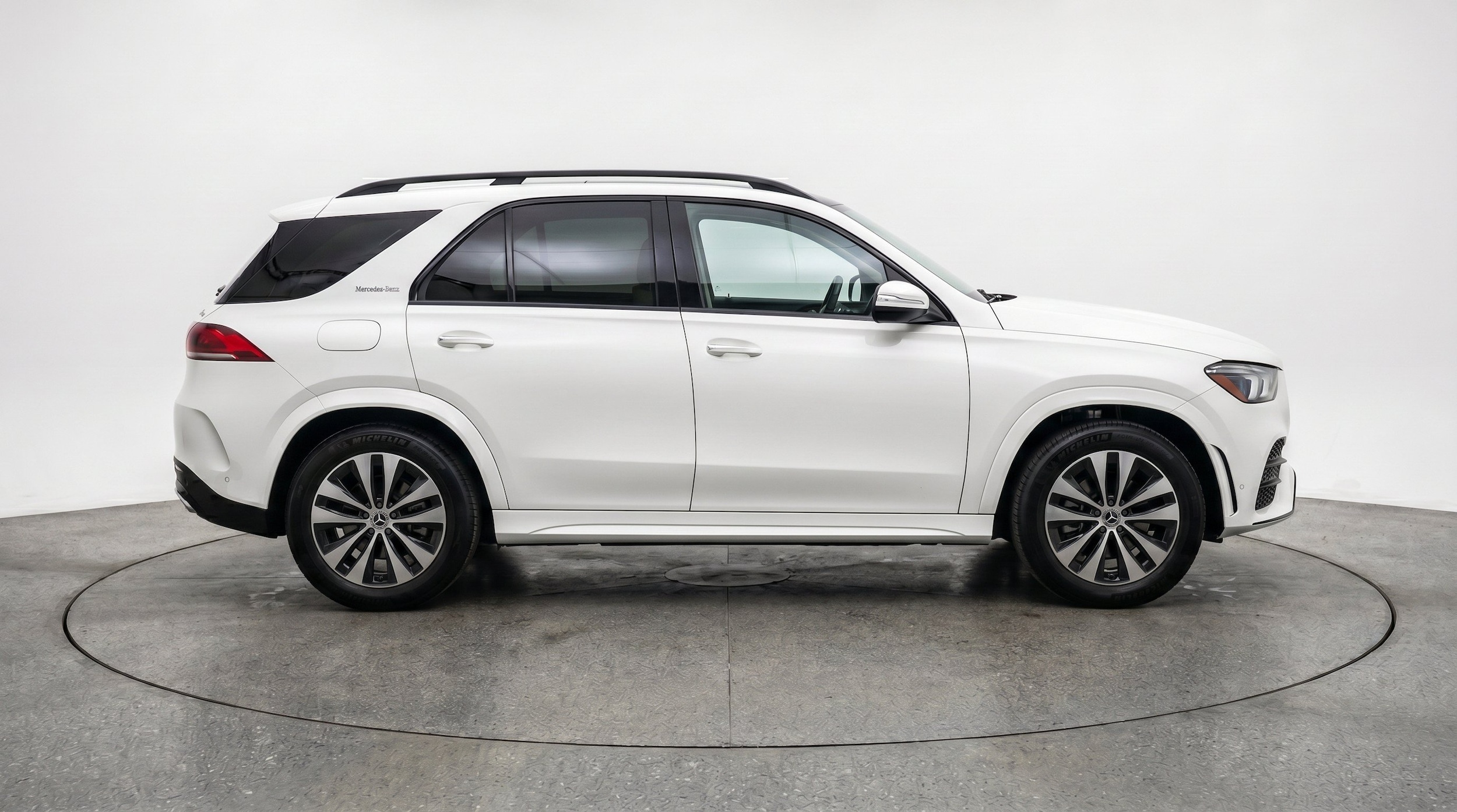 Thumbnail: 2026 Mercedes-Benz GLE - 11