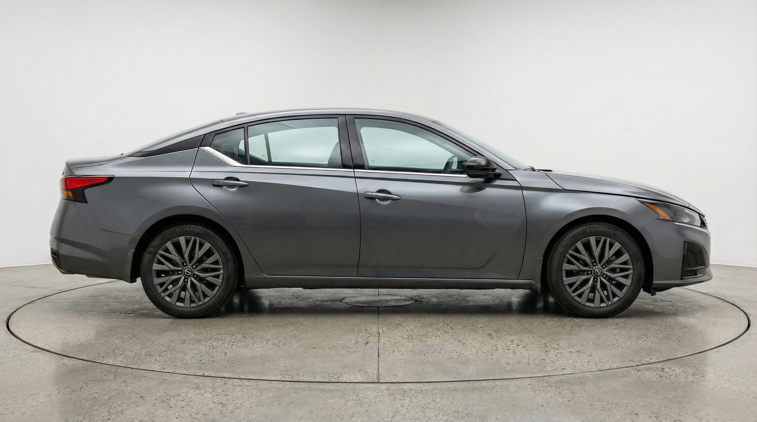 Thumbnail: 2025 Nissan Altima - 8