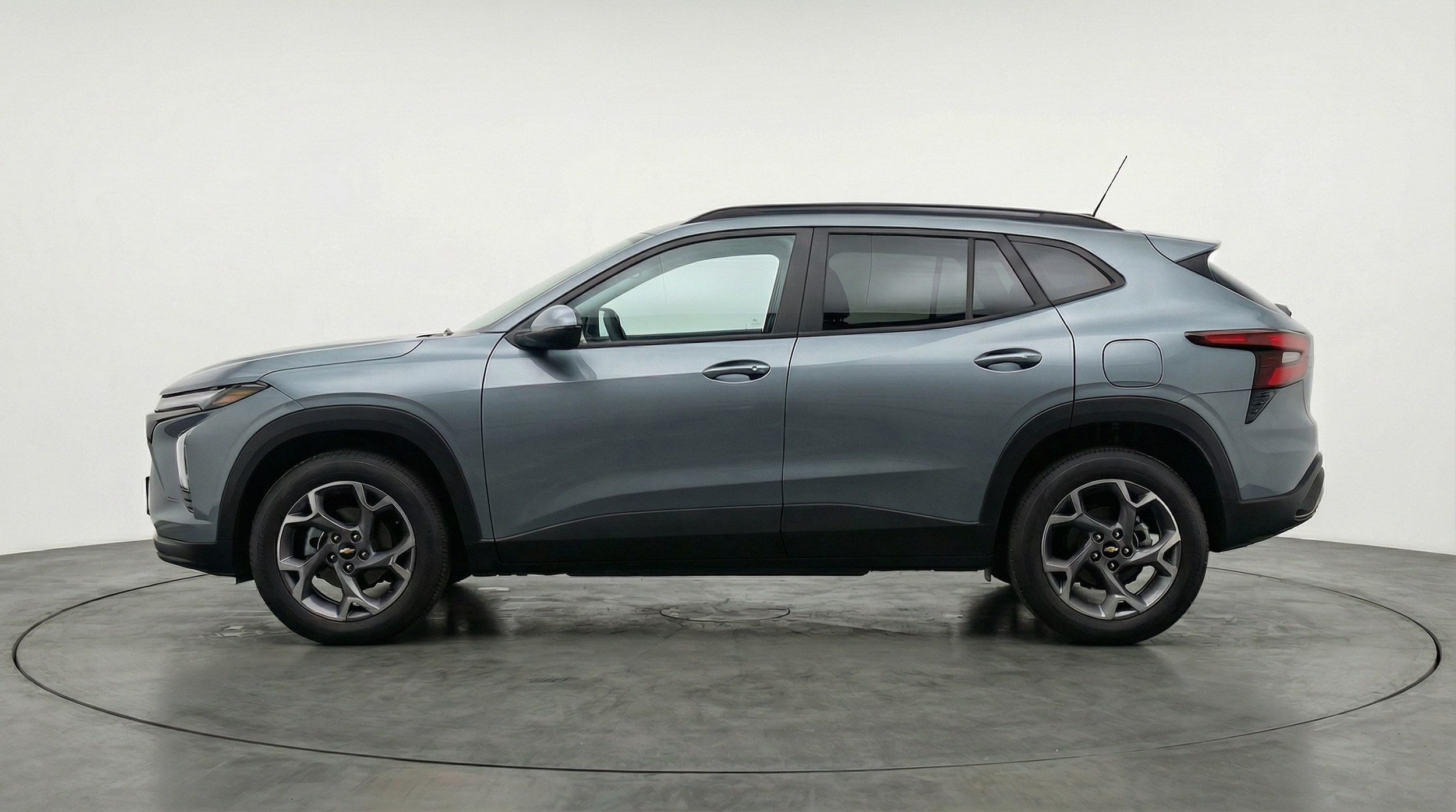 Thumbnail: 2025 Chevrolet Trax - 4