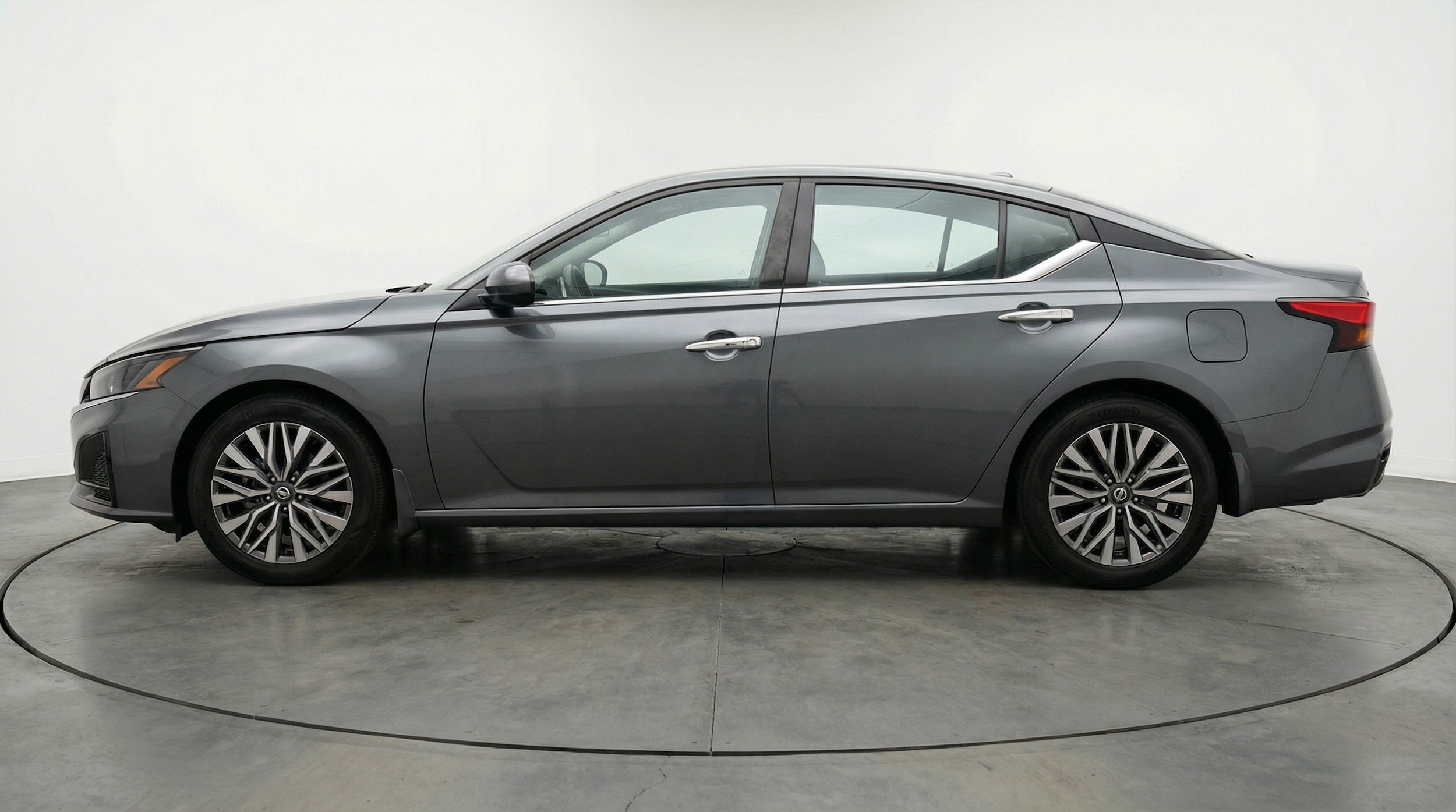 Thumbnail: 2025 Nissan Altima - 4