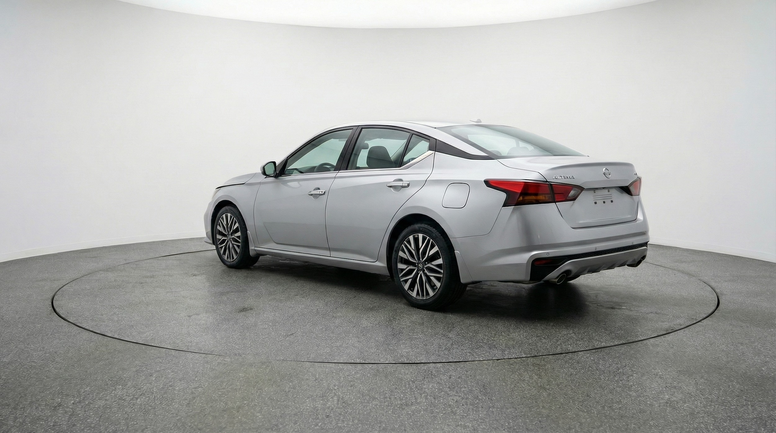 Thumbnail: 2025 Nissan Altima - 5