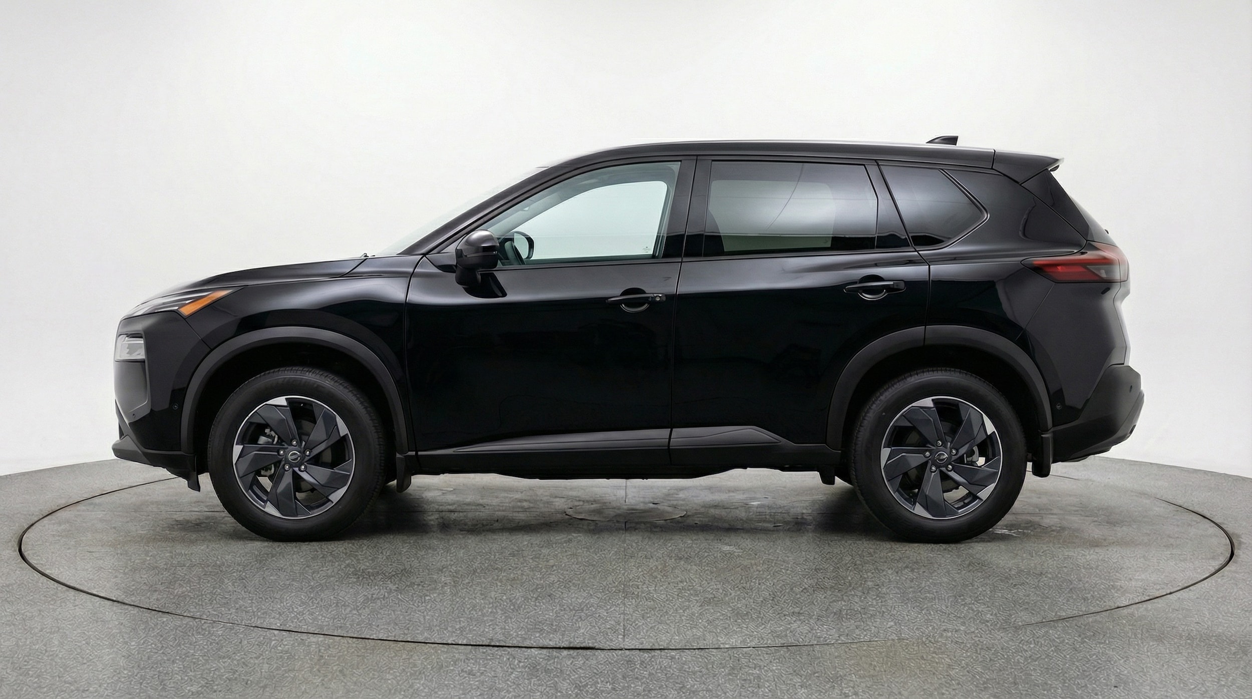 Thumbnail: 2025 Nissan Rogue - 4