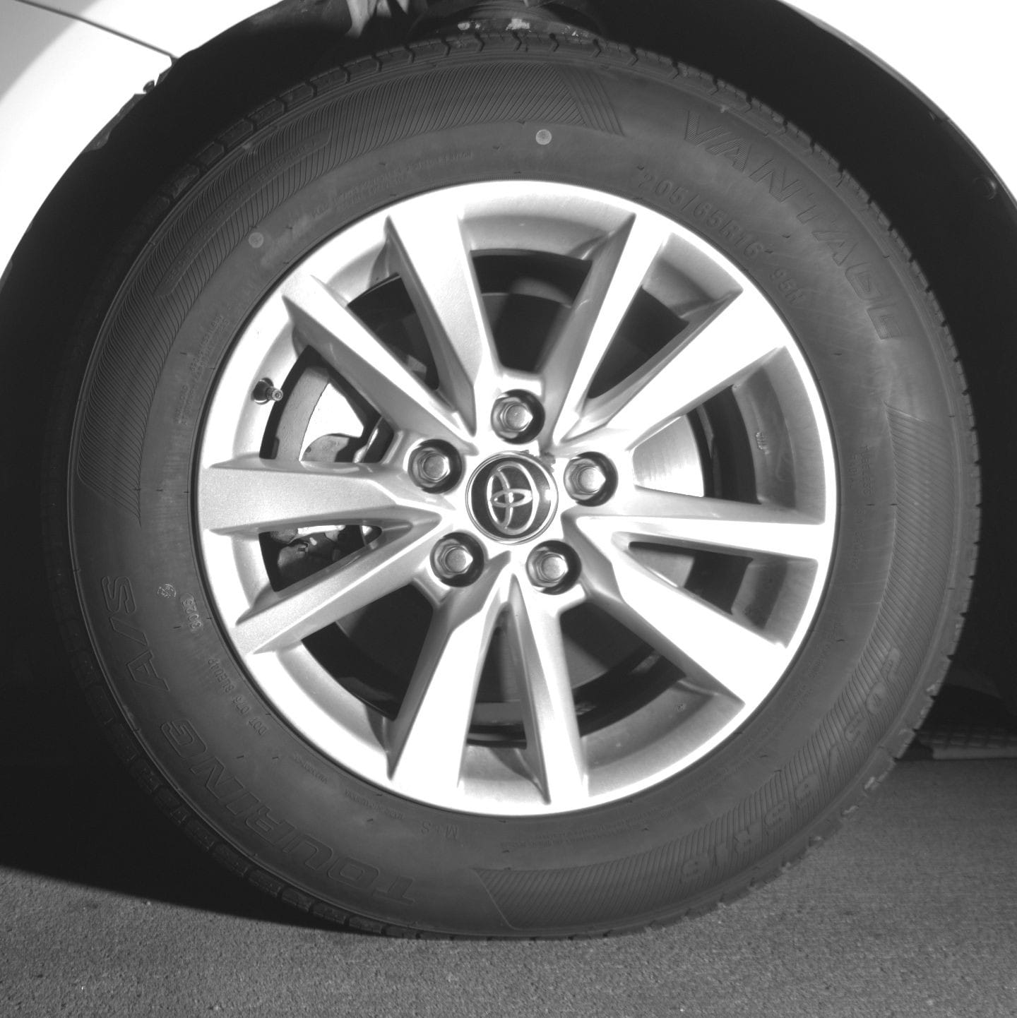 Thumbnail: 2025 Toyota Camry - 9