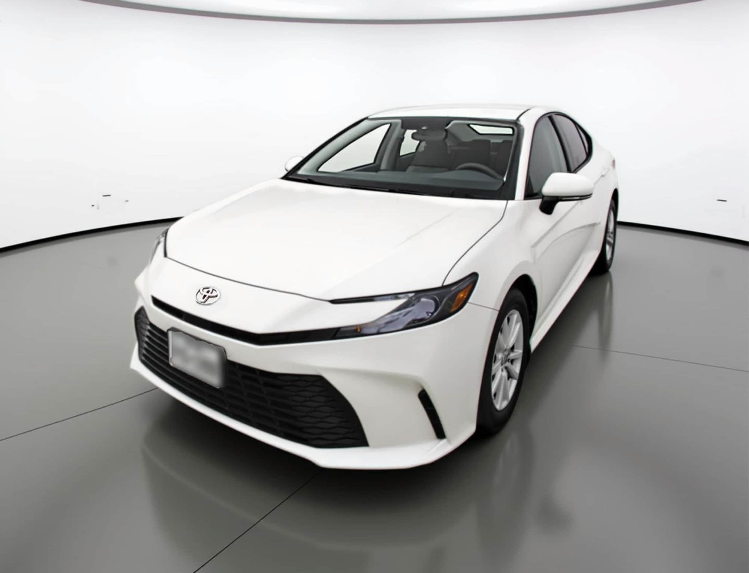 Thumbnail: 2025 Toyota Camry - 3