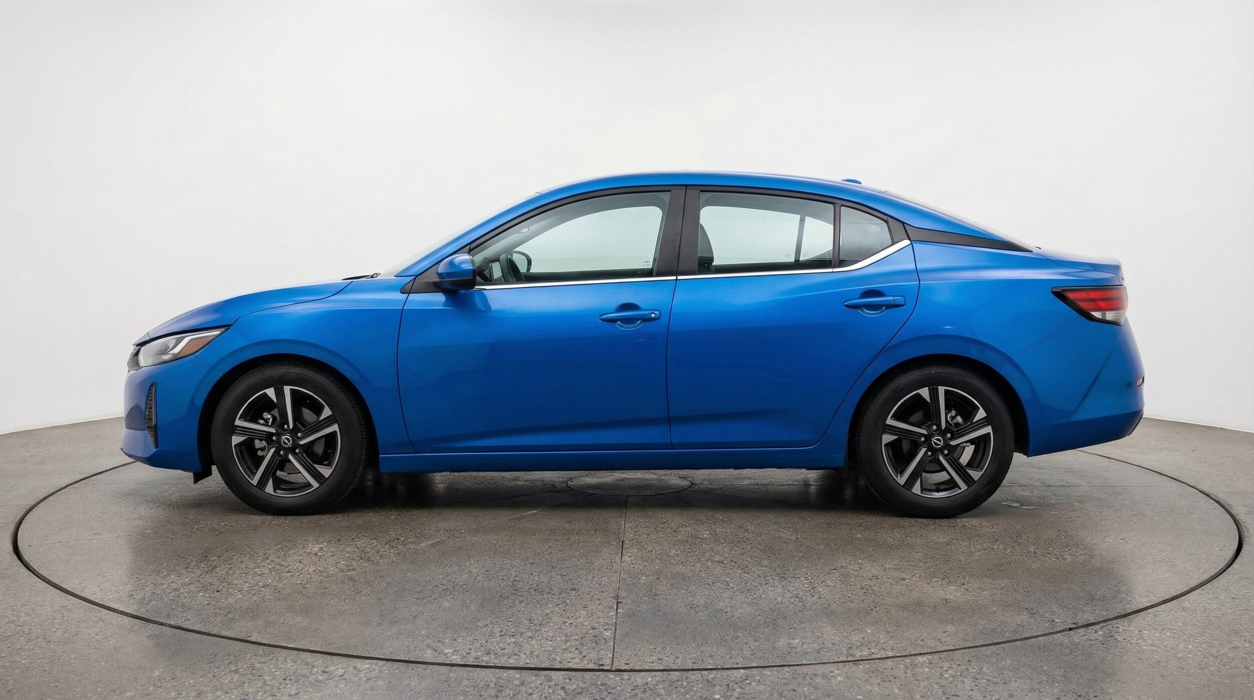 Thumbnail: 2025 Nissan Sentra - 5