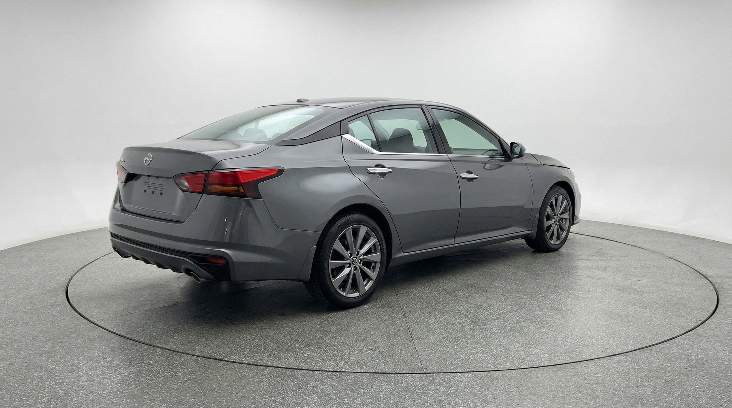 Thumbnail: 2025 Nissan Altima - 9