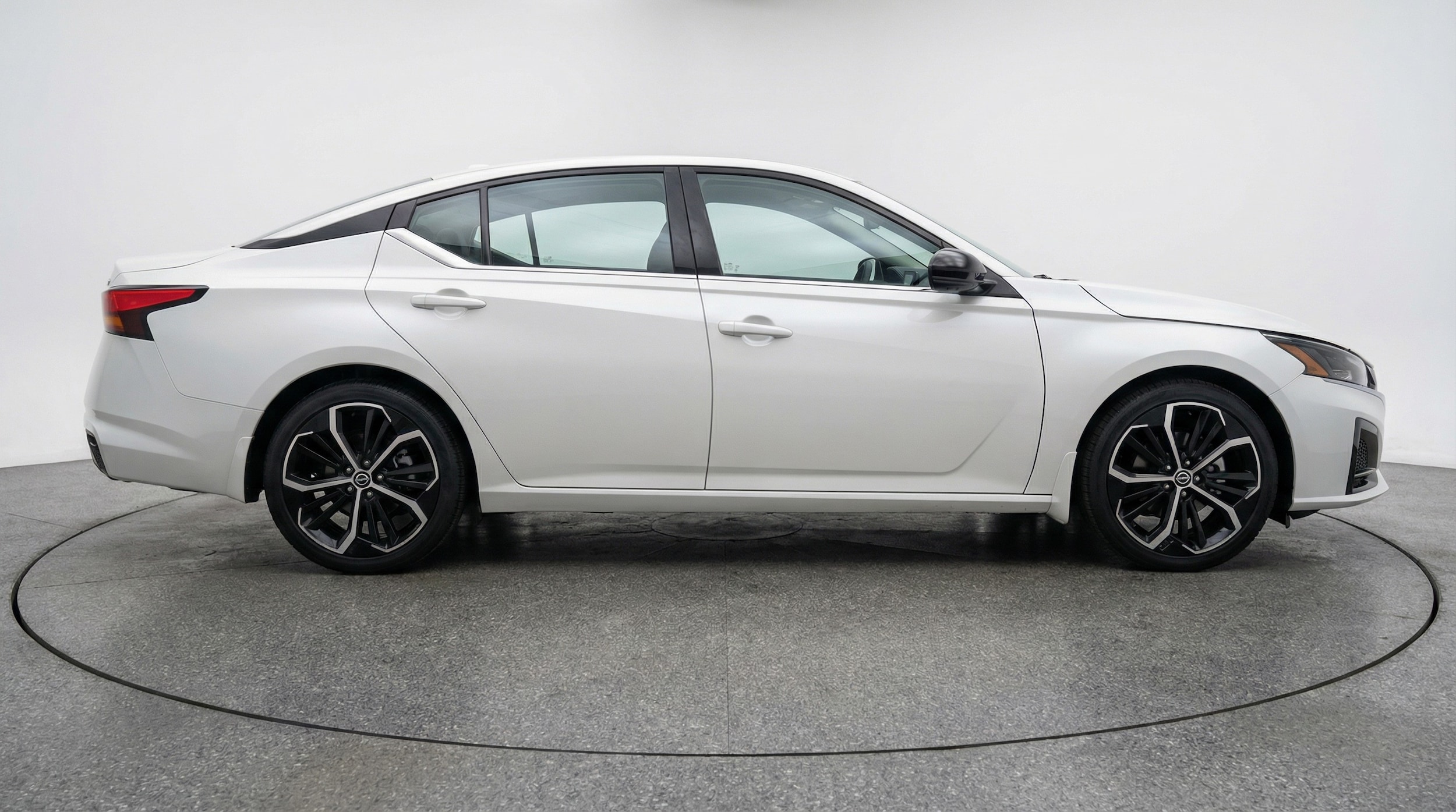 Thumbnail: 2025 Nissan Altima - 8