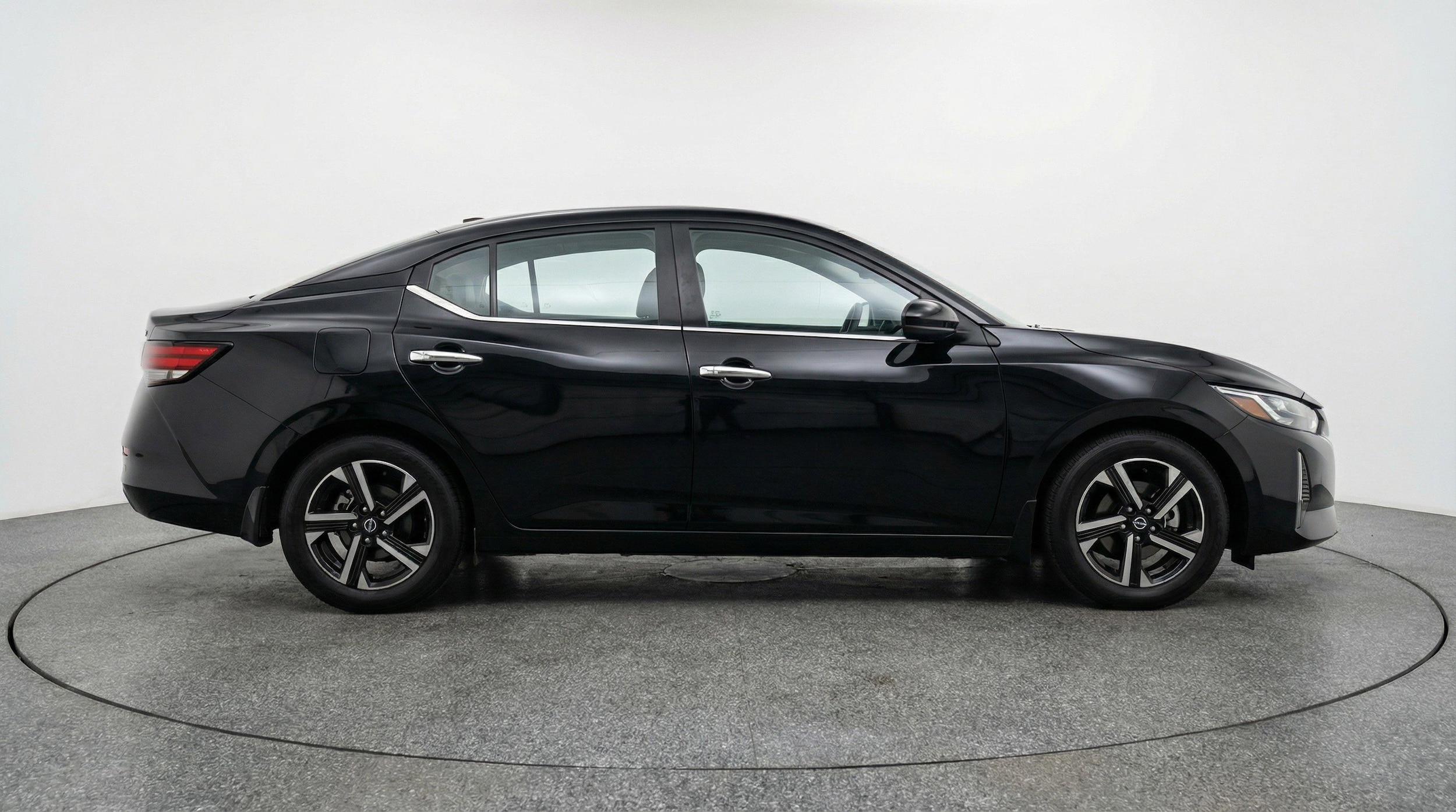 Thumbnail: 2025 Nissan Sentra - 11