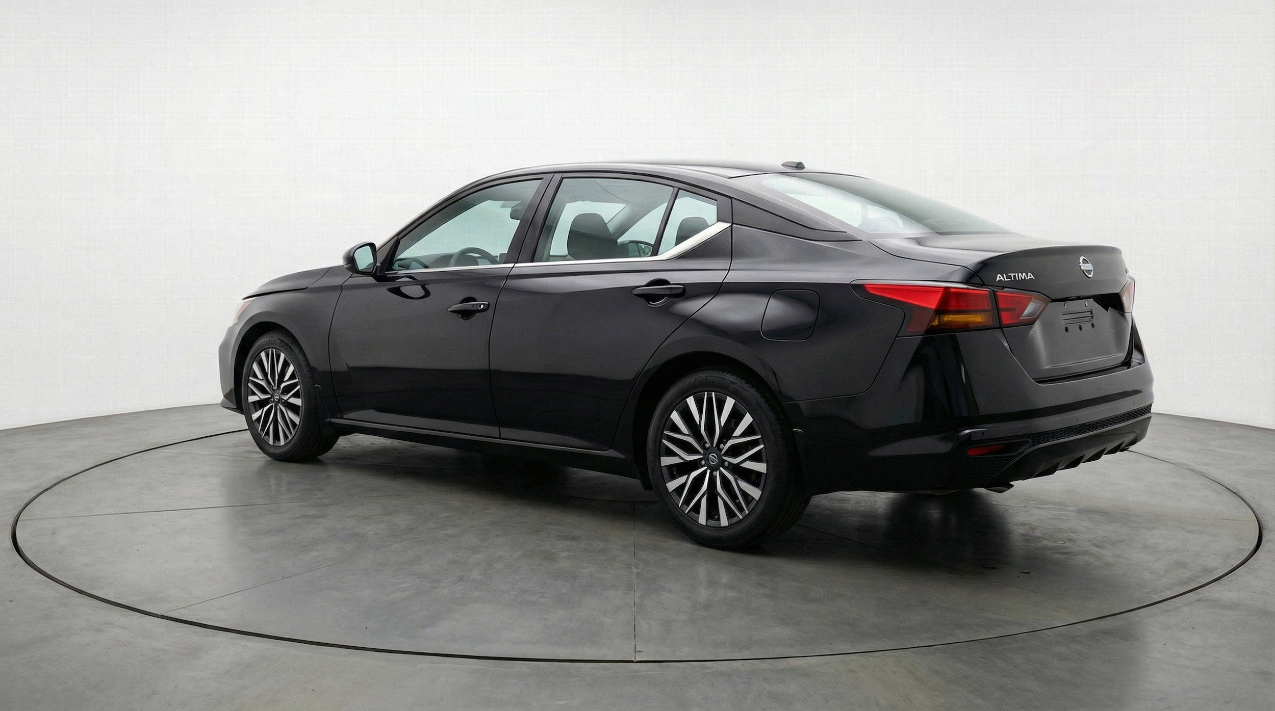 Thumbnail: 2025 Nissan Altima - 6