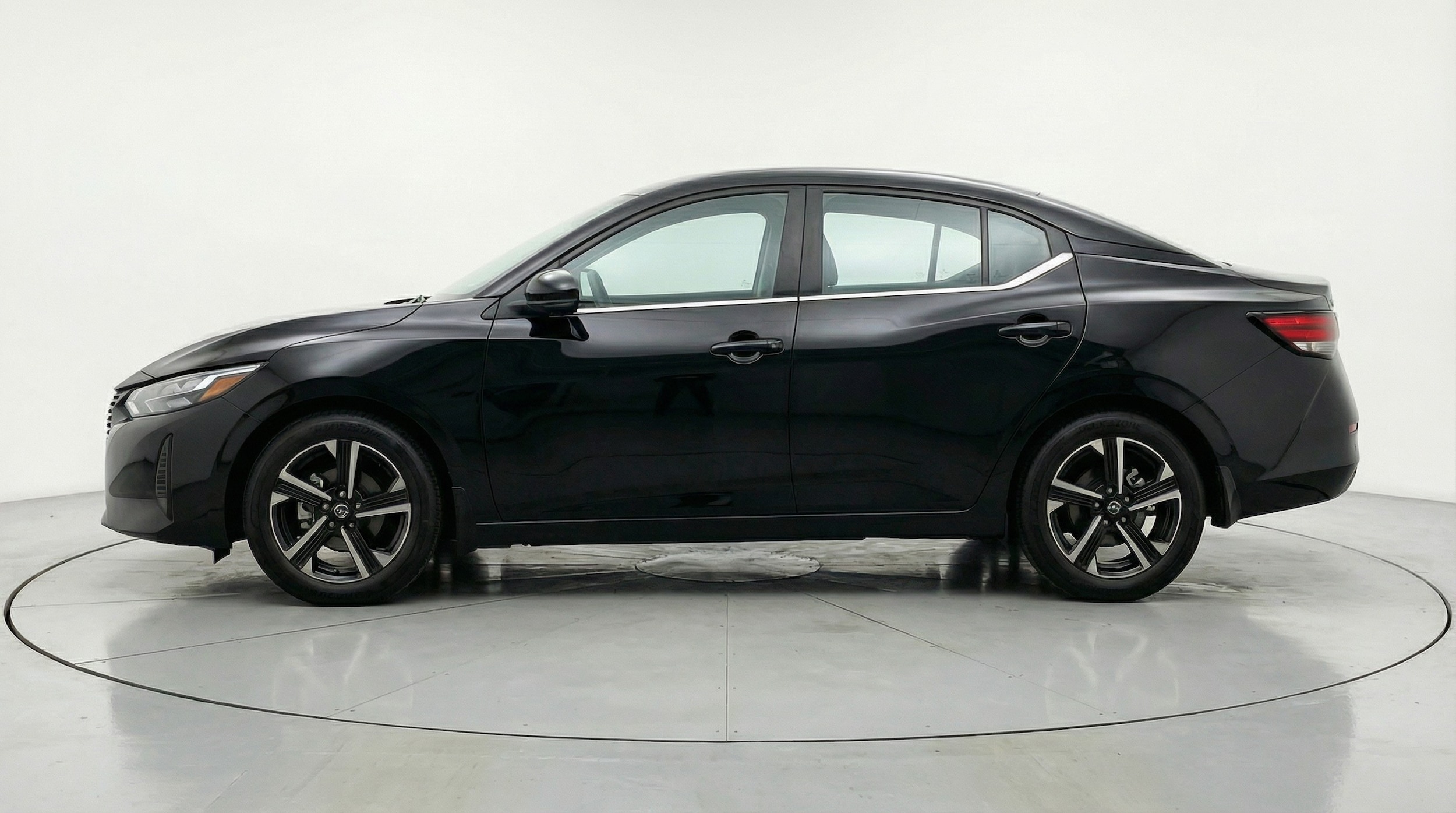 Thumbnail: 2025 Nissan Sentra - 4