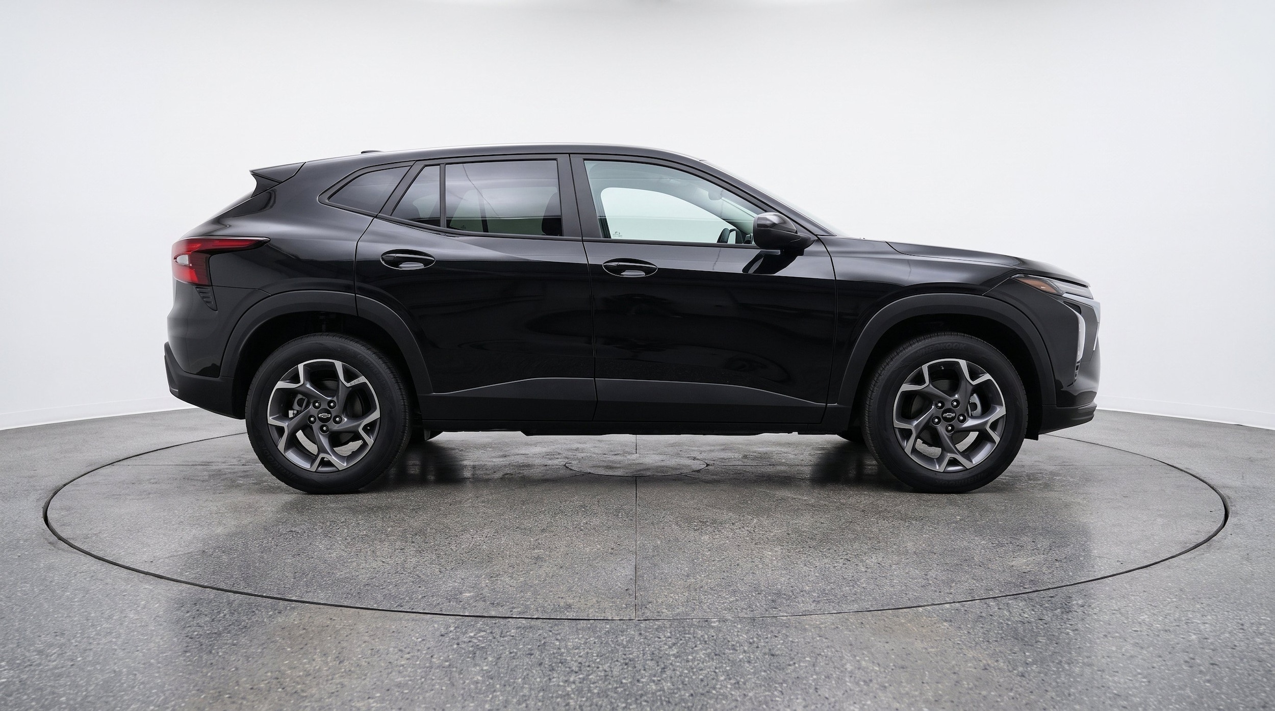 Thumbnail: 2025 Chevrolet Trax - 11
