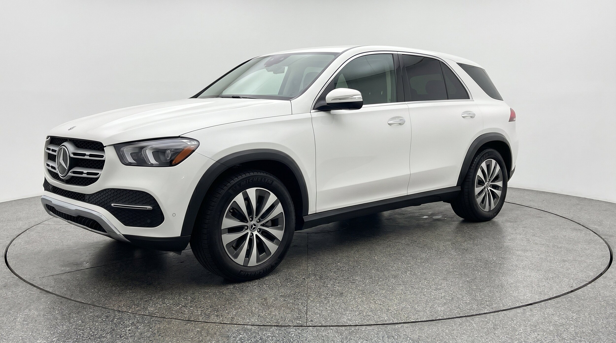 Thumbnail: 2026 Mercedes-Benz GLE - 3