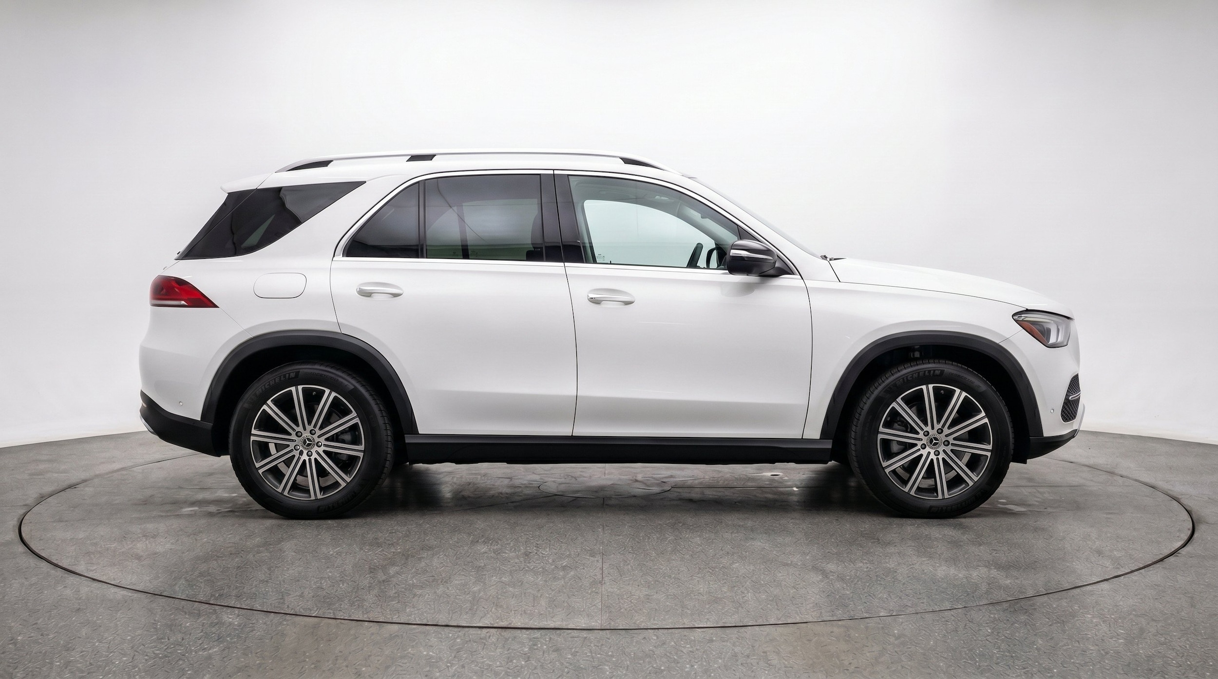 Thumbnail: 2026 Mercedes-Benz GLE - 11