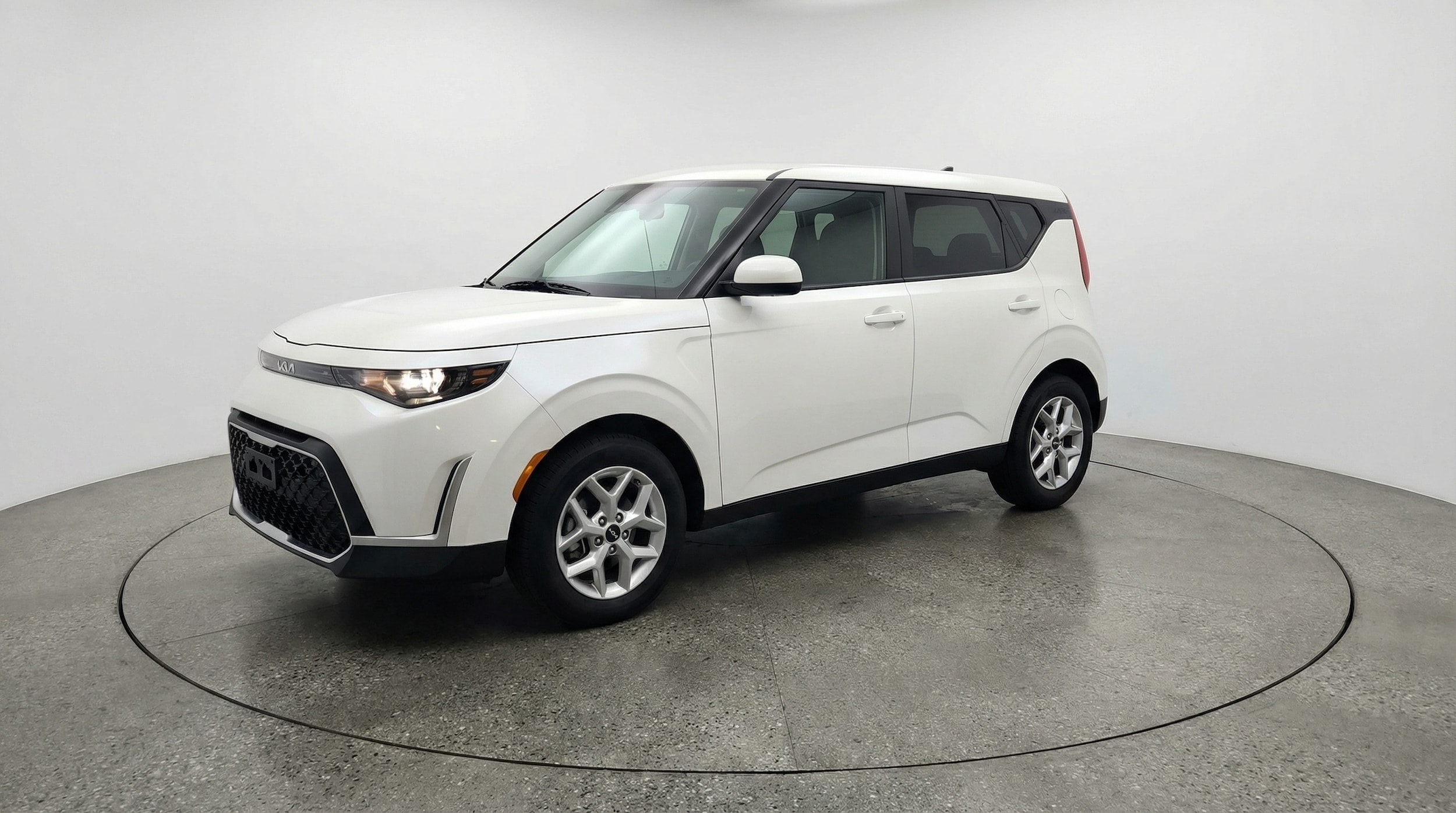 Thumbnail: 2025 Kia Soul - 3