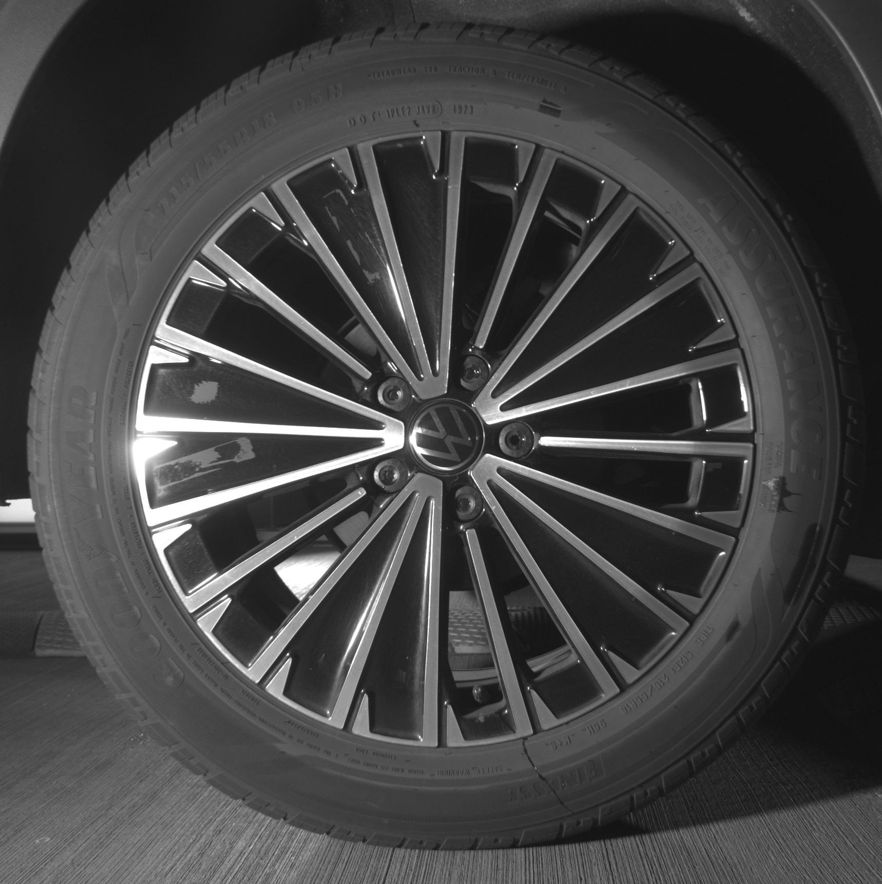 Thumbnail: 2025 Volkswagen Taos - 15