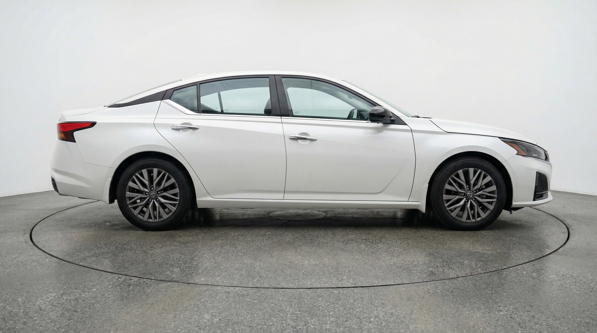 Thumbnail: 2025 Nissan Altima - 11