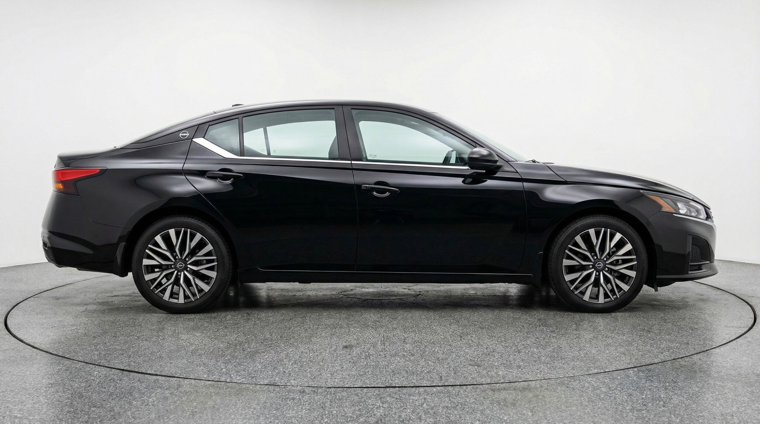 Thumbnail: 2025 Nissan Altima - 11